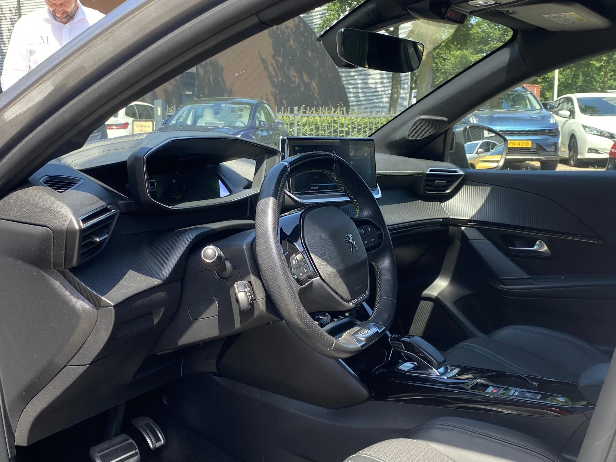 Hoofdafbeelding Peugeot e-208