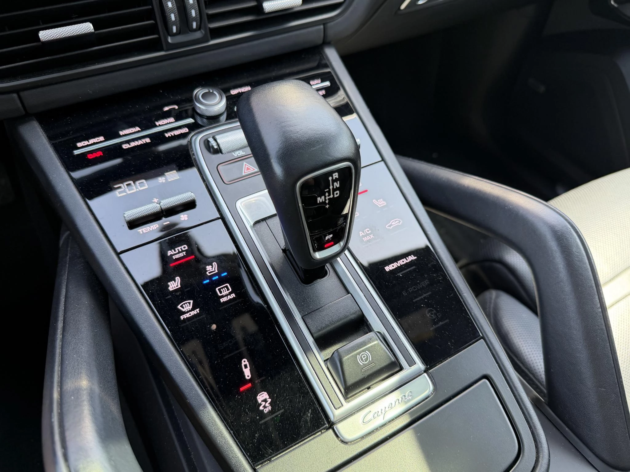 Hoofdafbeelding Porsche Cayenne