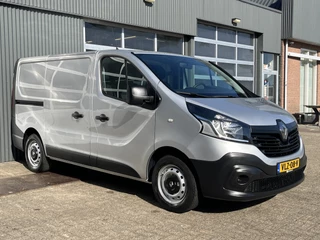 Renault Trafic 1.6 dCi L1H1 BTW en BPM VRIJ!! Airco Cruise controle 2-Persoons Telefoonverbinding Parkeersensoren achter 1e eigenaar Euro 6 Dealer onderhouden Ex overheid
