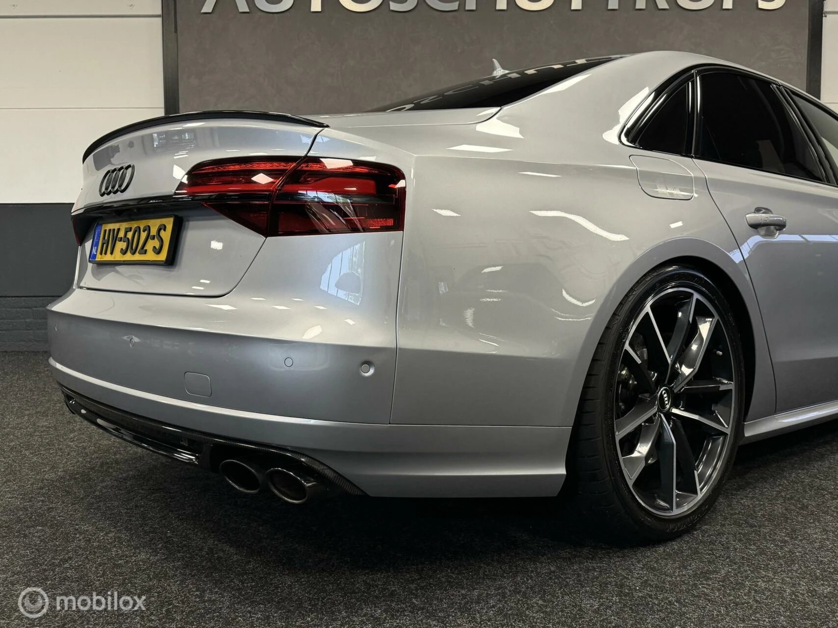 Hoofdafbeelding Audi S8