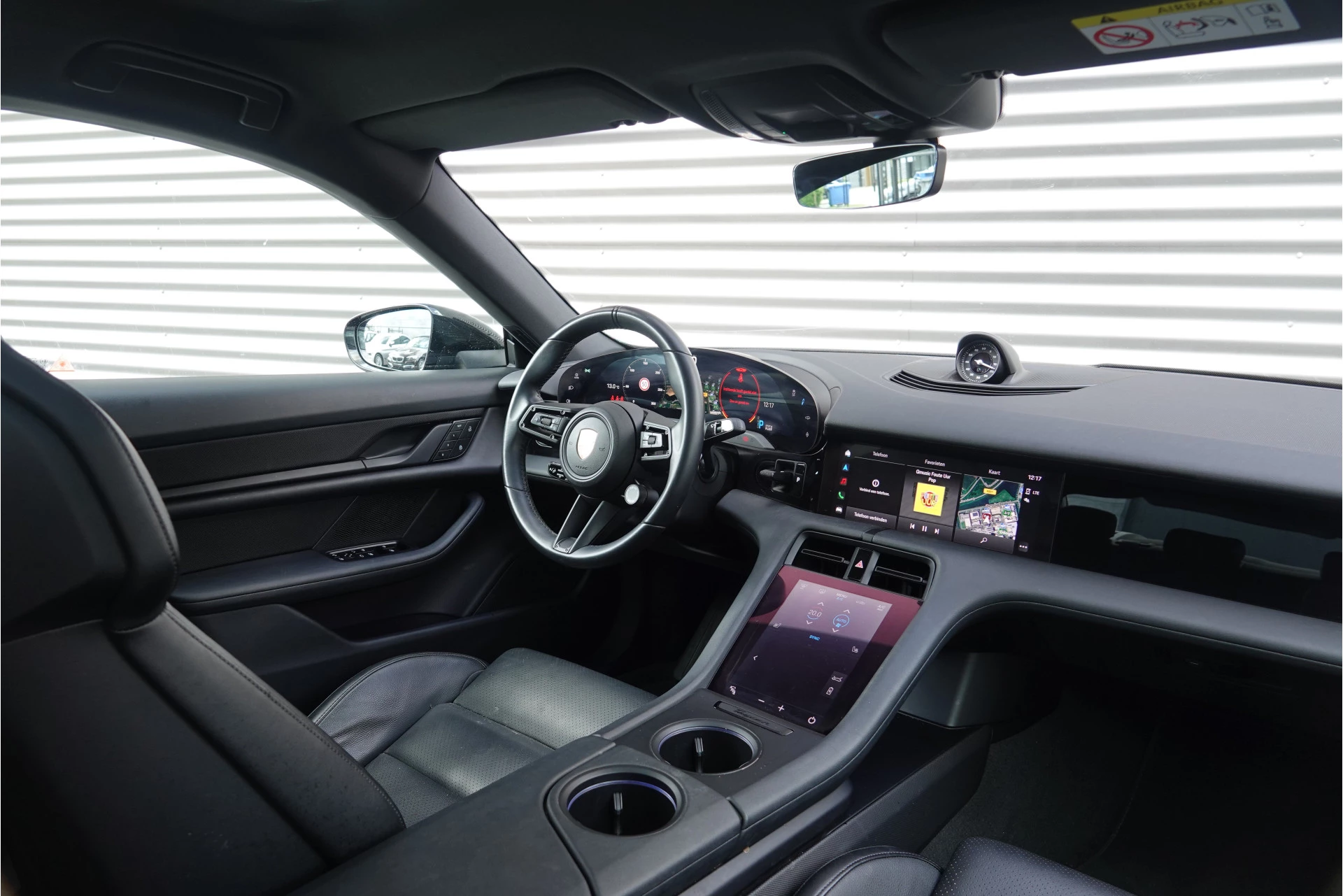 Hoofdafbeelding Porsche Taycan