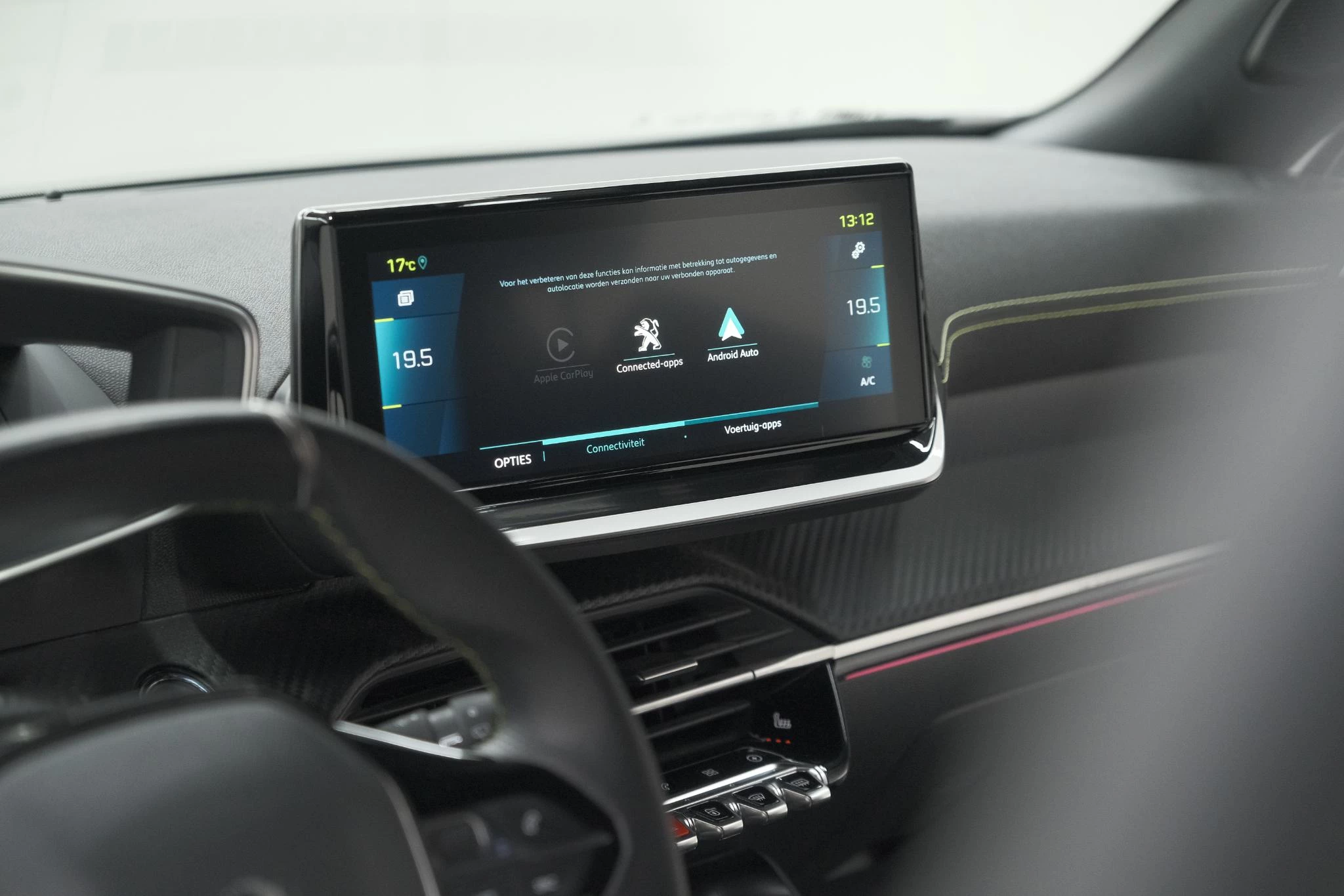 Hoofdafbeelding Peugeot e-2008