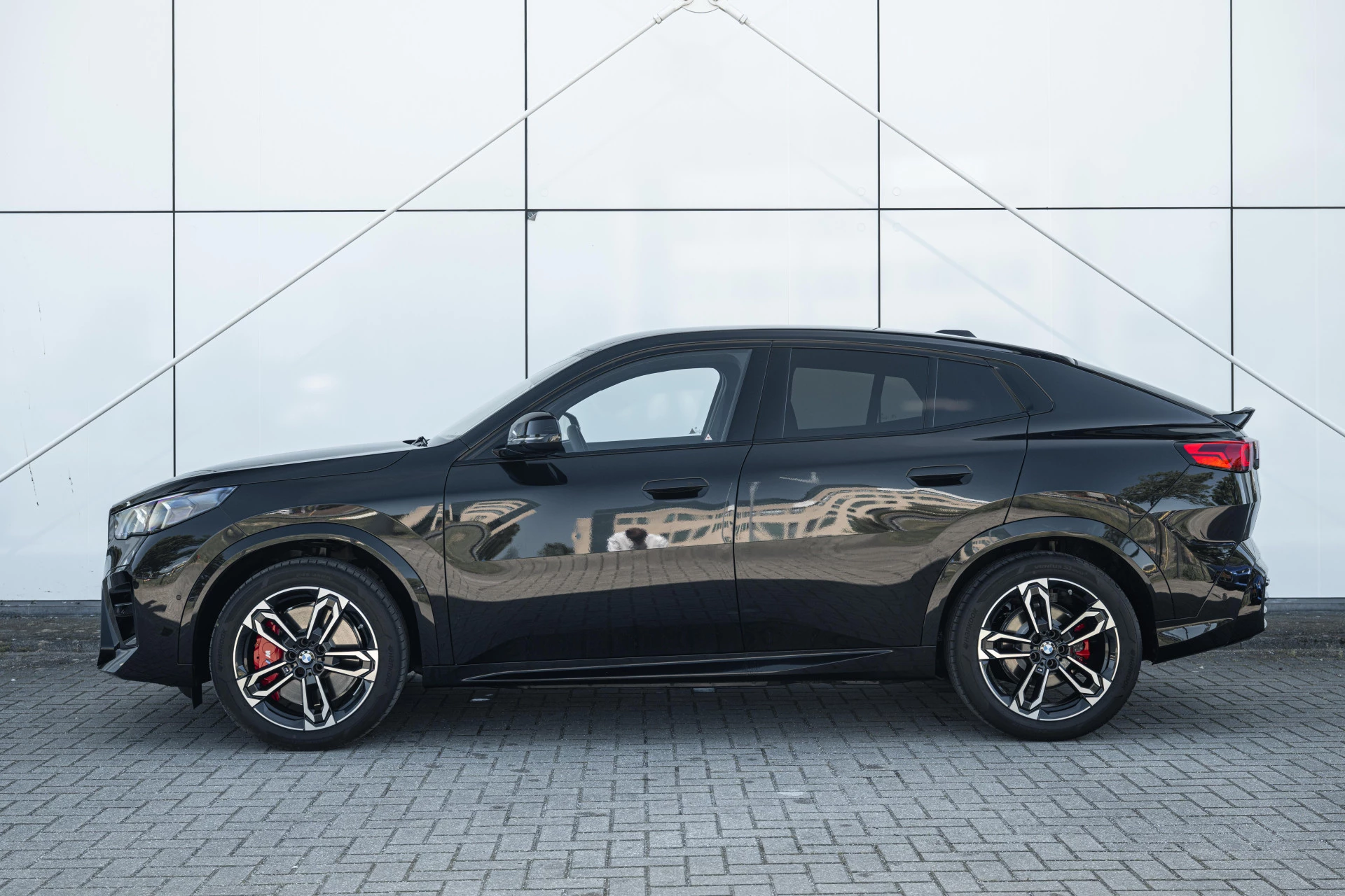 Hoofdafbeelding BMW iX2