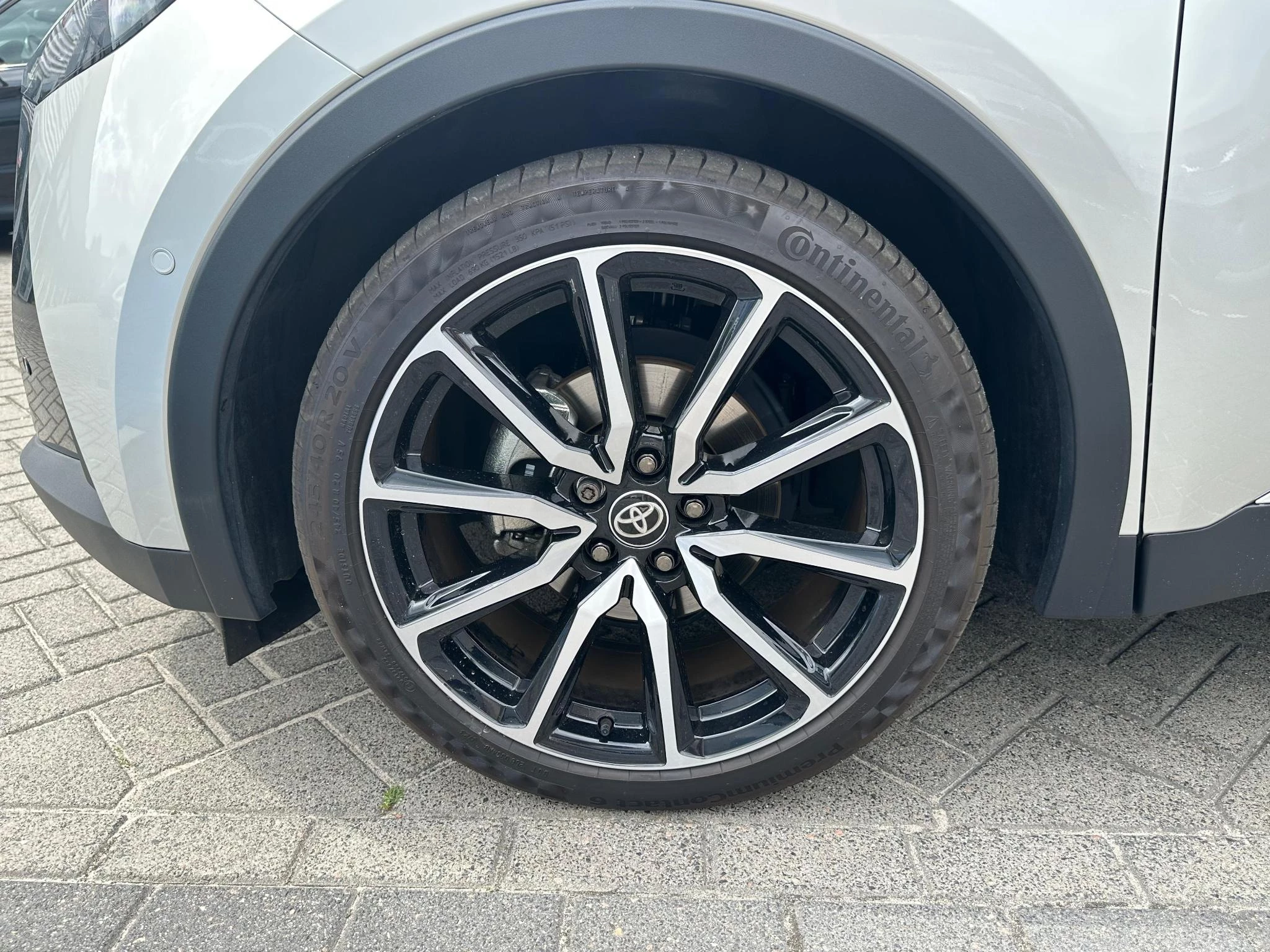 Hoofdafbeelding Toyota C-HR