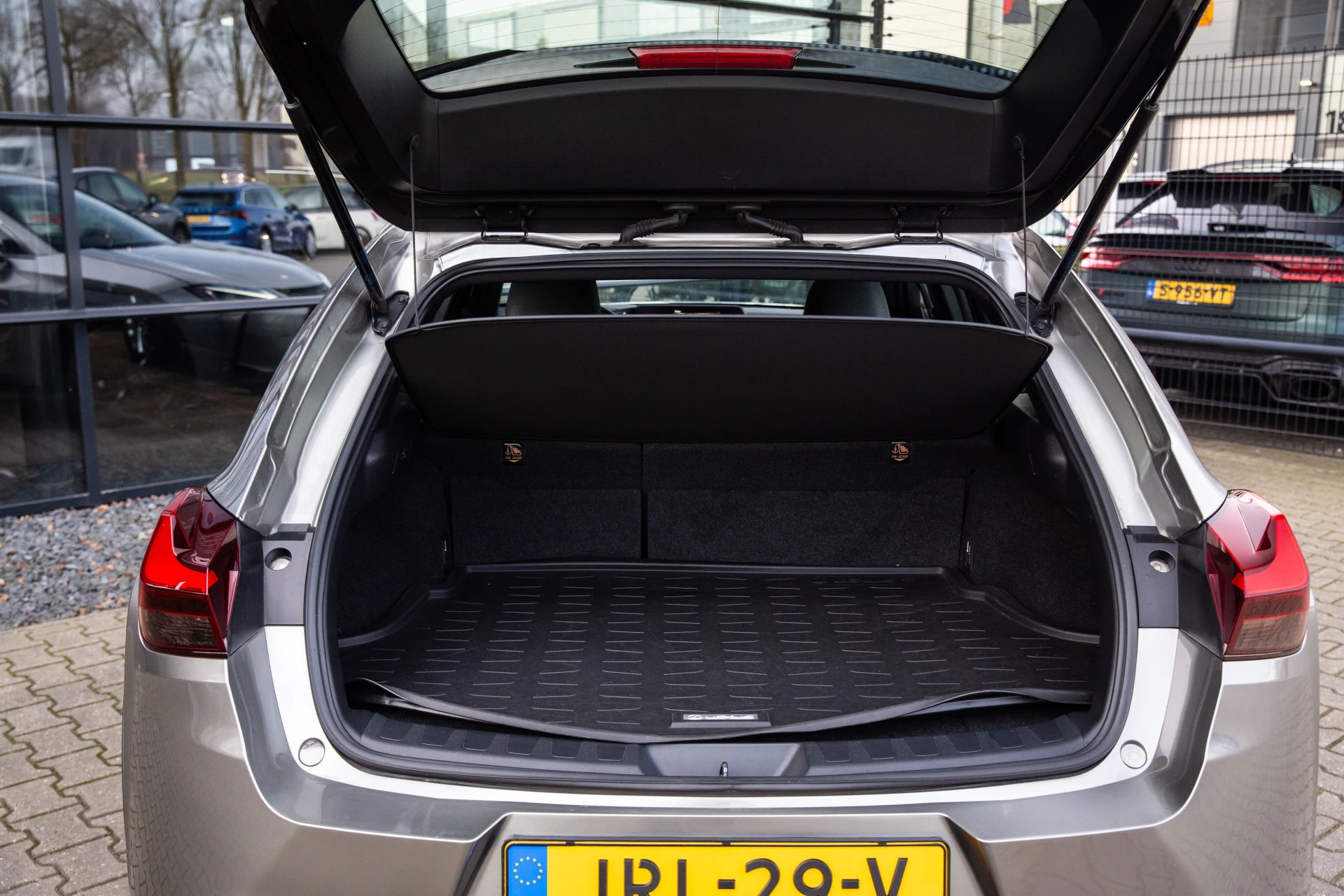 Hoofdafbeelding Lexus UX