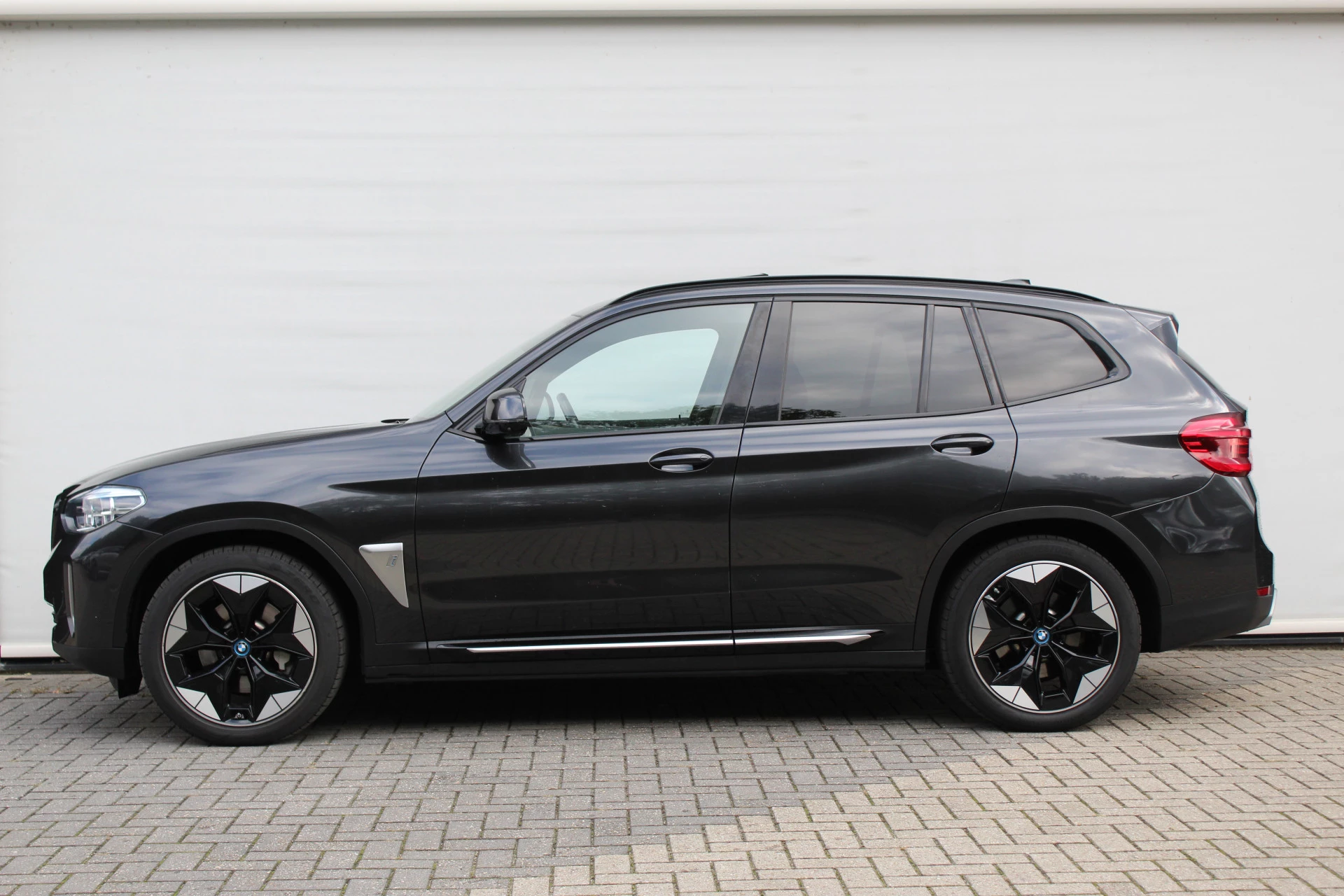 Hoofdafbeelding BMW iX3