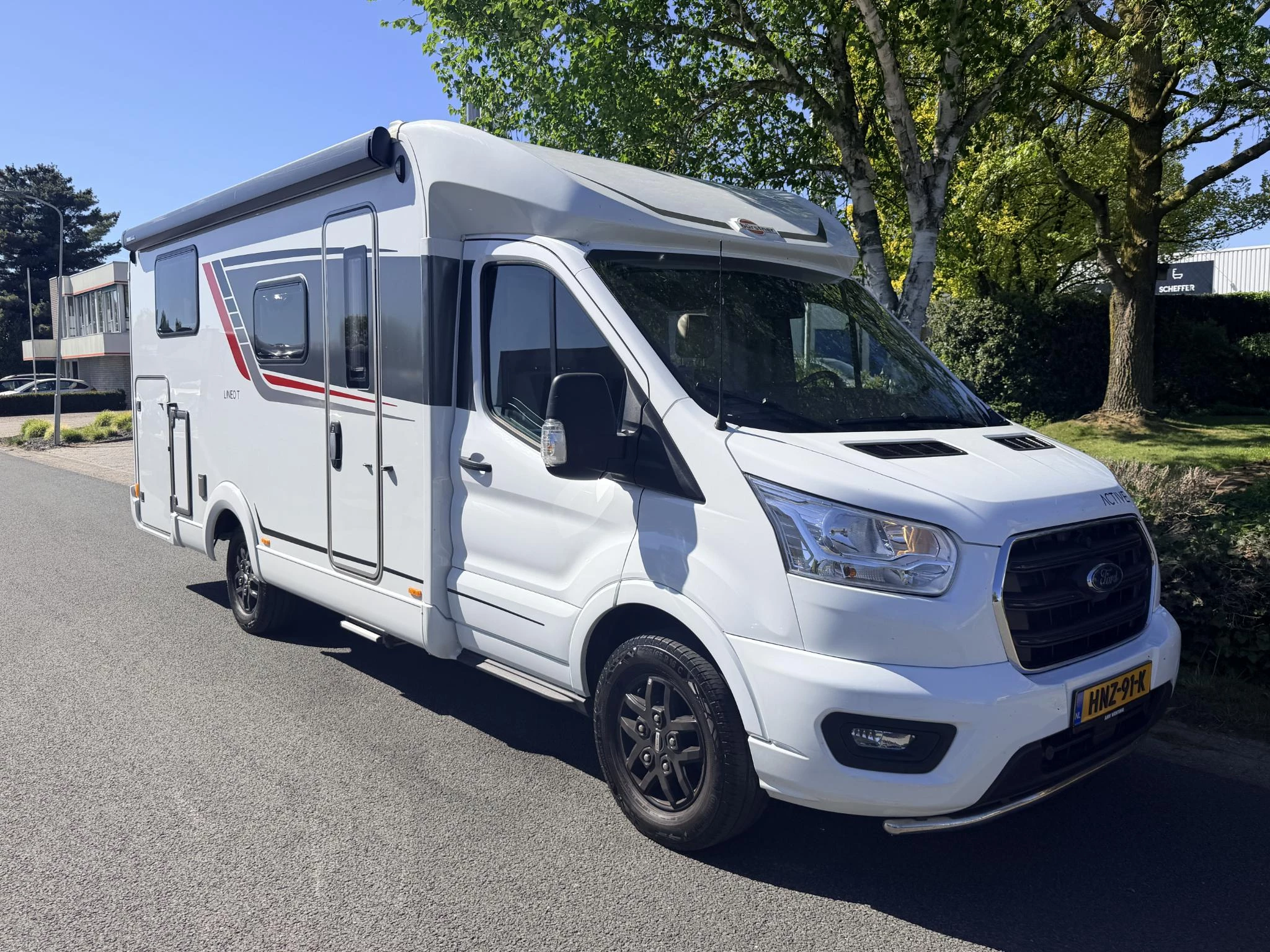Hoofdafbeelding Bürstner Bt6914 Ford 155PK Camper•Automaat•TV