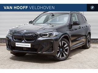 Hoofdafbeelding BMW iX3 BMW iX3 Executive / Trekhaak / Sportstoelen / Adaptieve LED / Achteruitrijcamera / Live Cockpit Professional / Adaptief onderstel