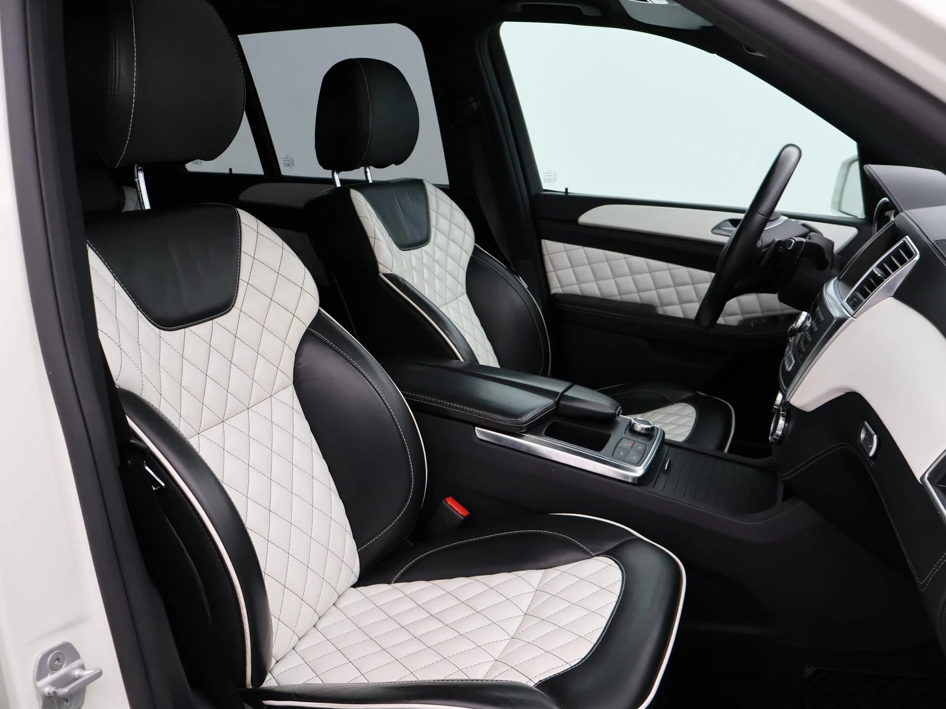 Hoofdafbeelding Mercedes-Benz M-Klasse