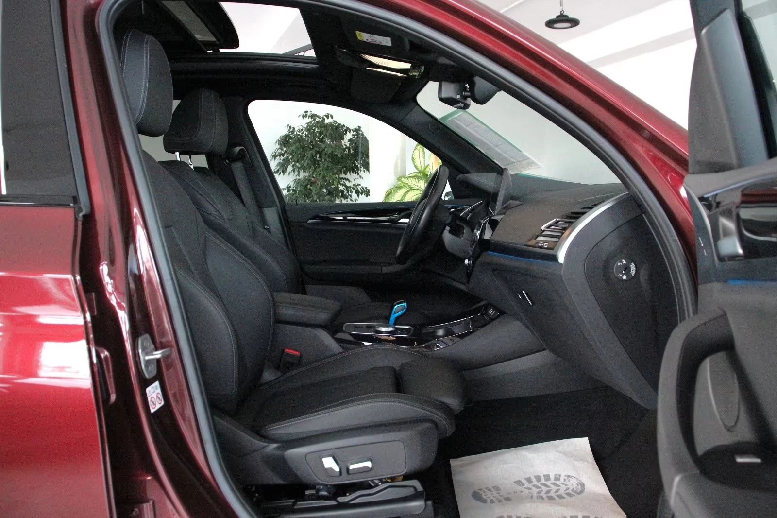 Hoofdafbeelding BMW iX3