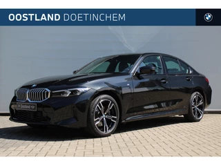 BMW 3 Serie 330e M Sport Automaat / Sportstoelen / Parking Assistant / Stoelverwarming / Live Cockpit Plus / Widescreen Display / Cruise Control