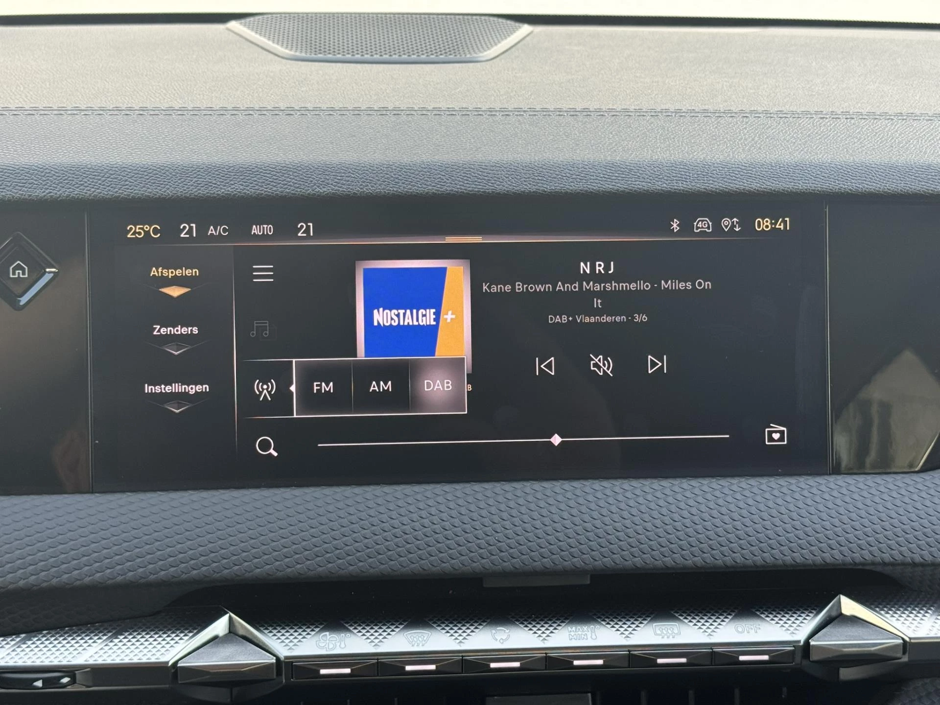 Hoofdafbeelding DS DS 4