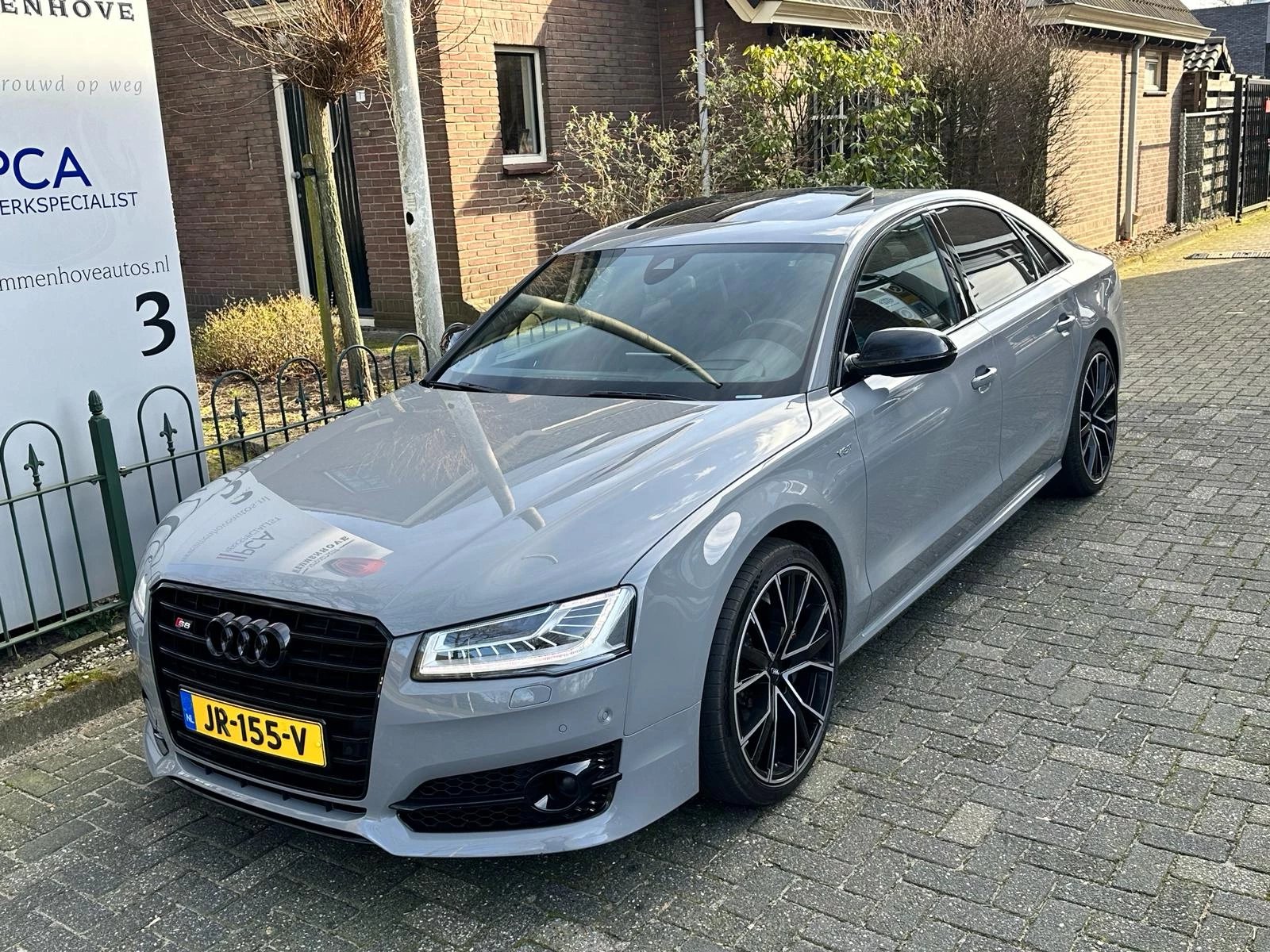 Hoofdafbeelding Audi A8