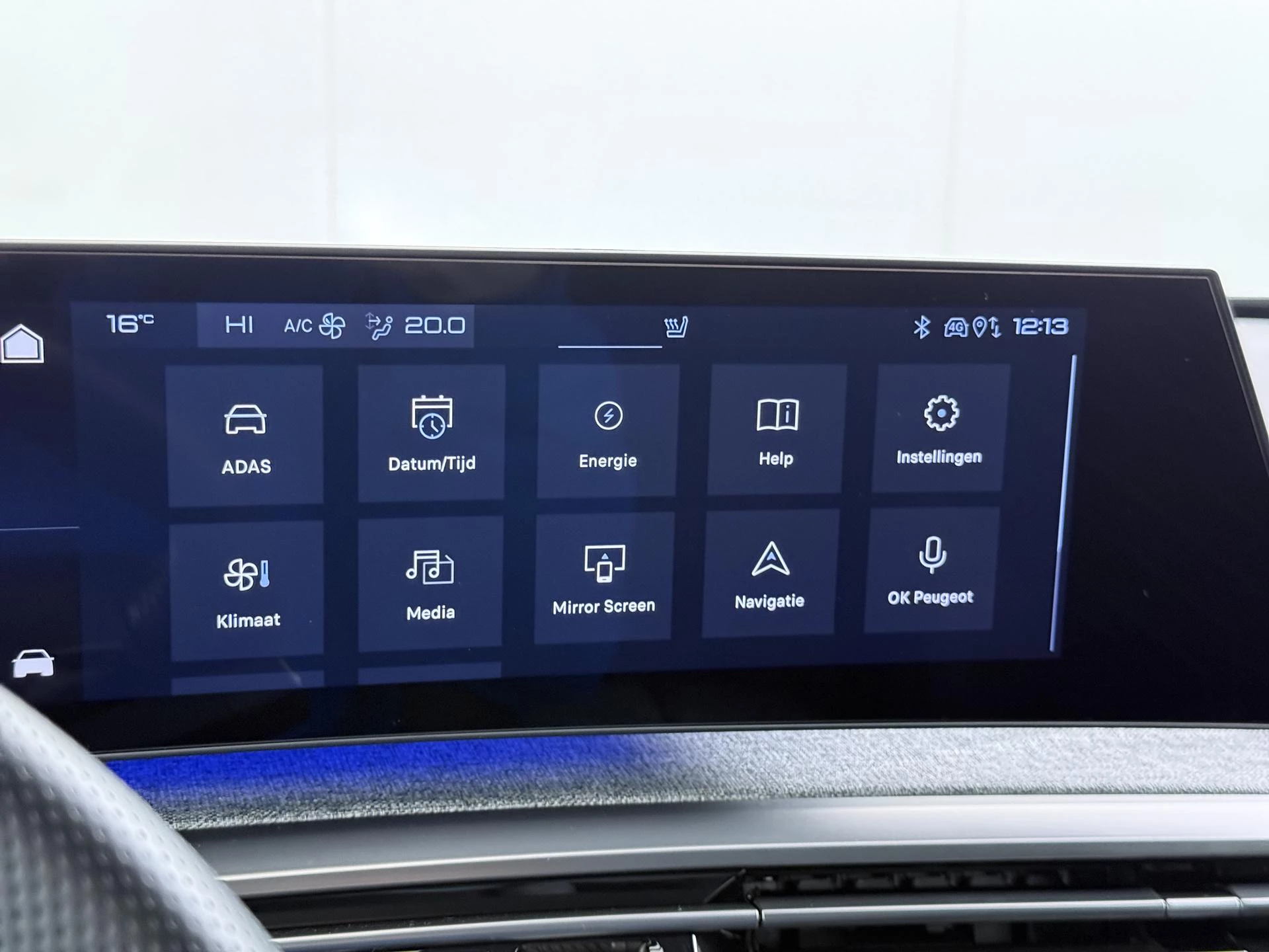 Hoofdafbeelding Peugeot e-3008