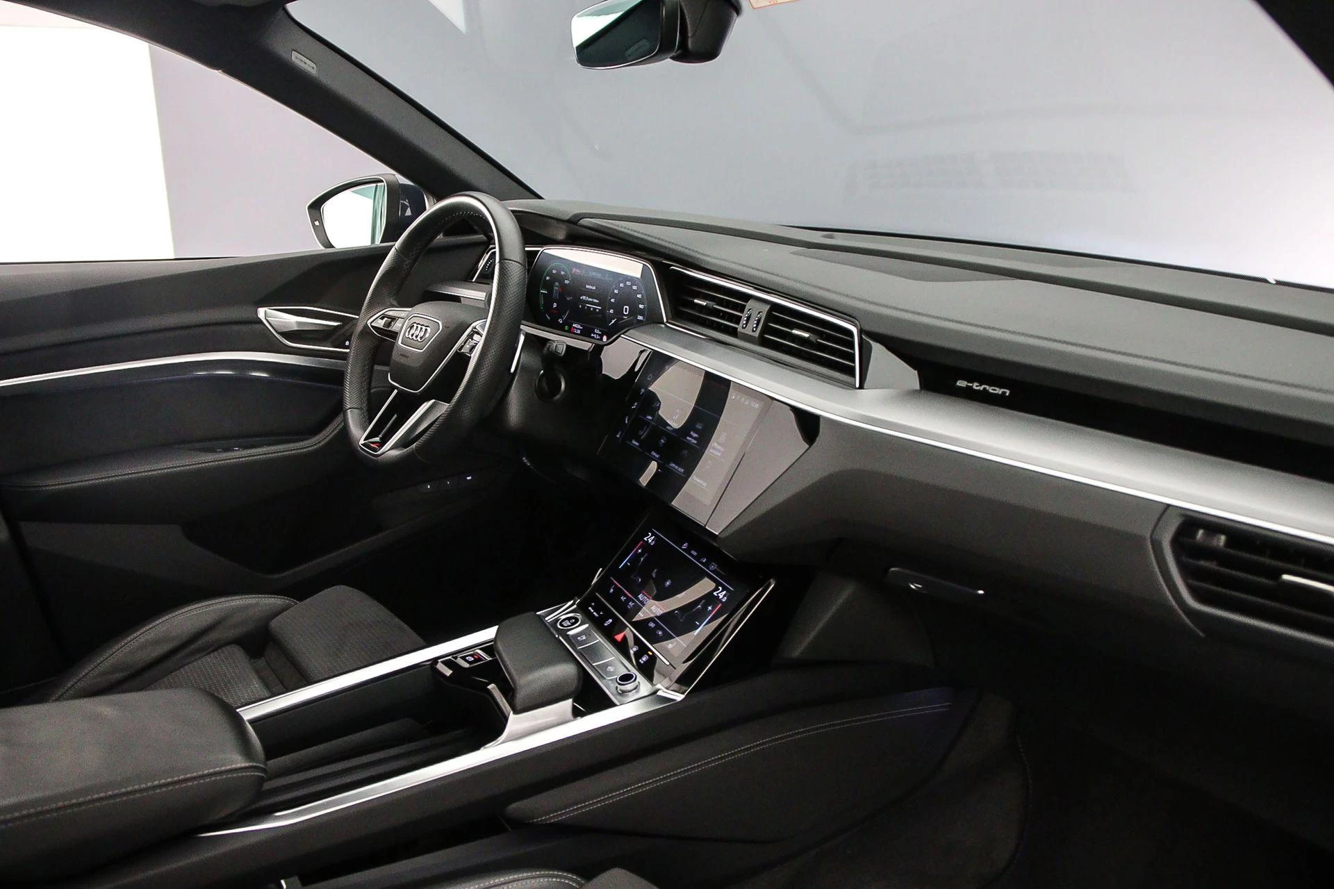 Hoofdafbeelding Audi Q8 e-tron