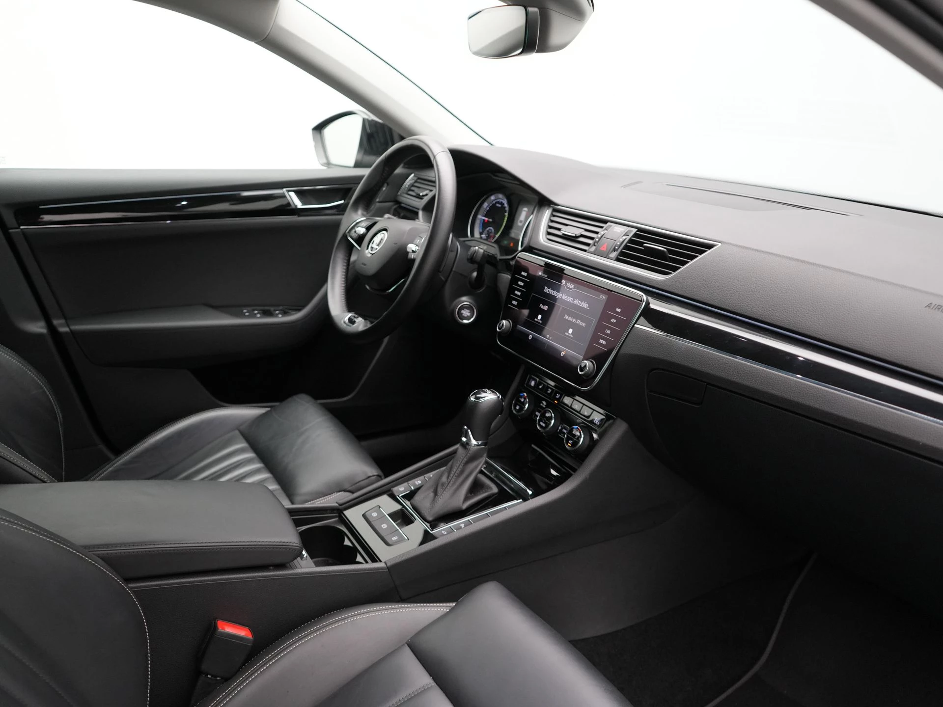 Hoofdafbeelding Škoda Superb
