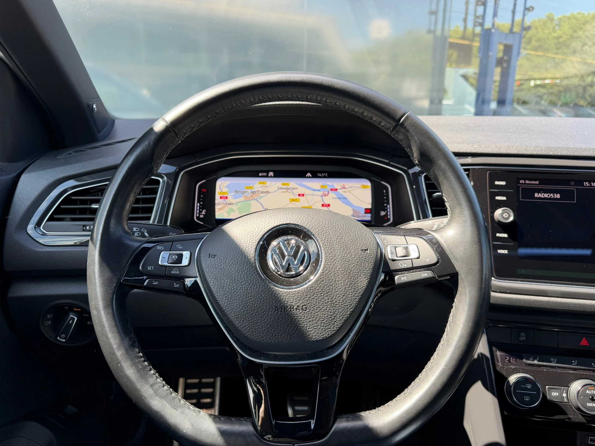 Hoofdafbeelding Volkswagen T-Roc