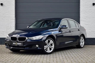 BMW 3-serie 320i Executive Sport line | Cruise | Automaat |