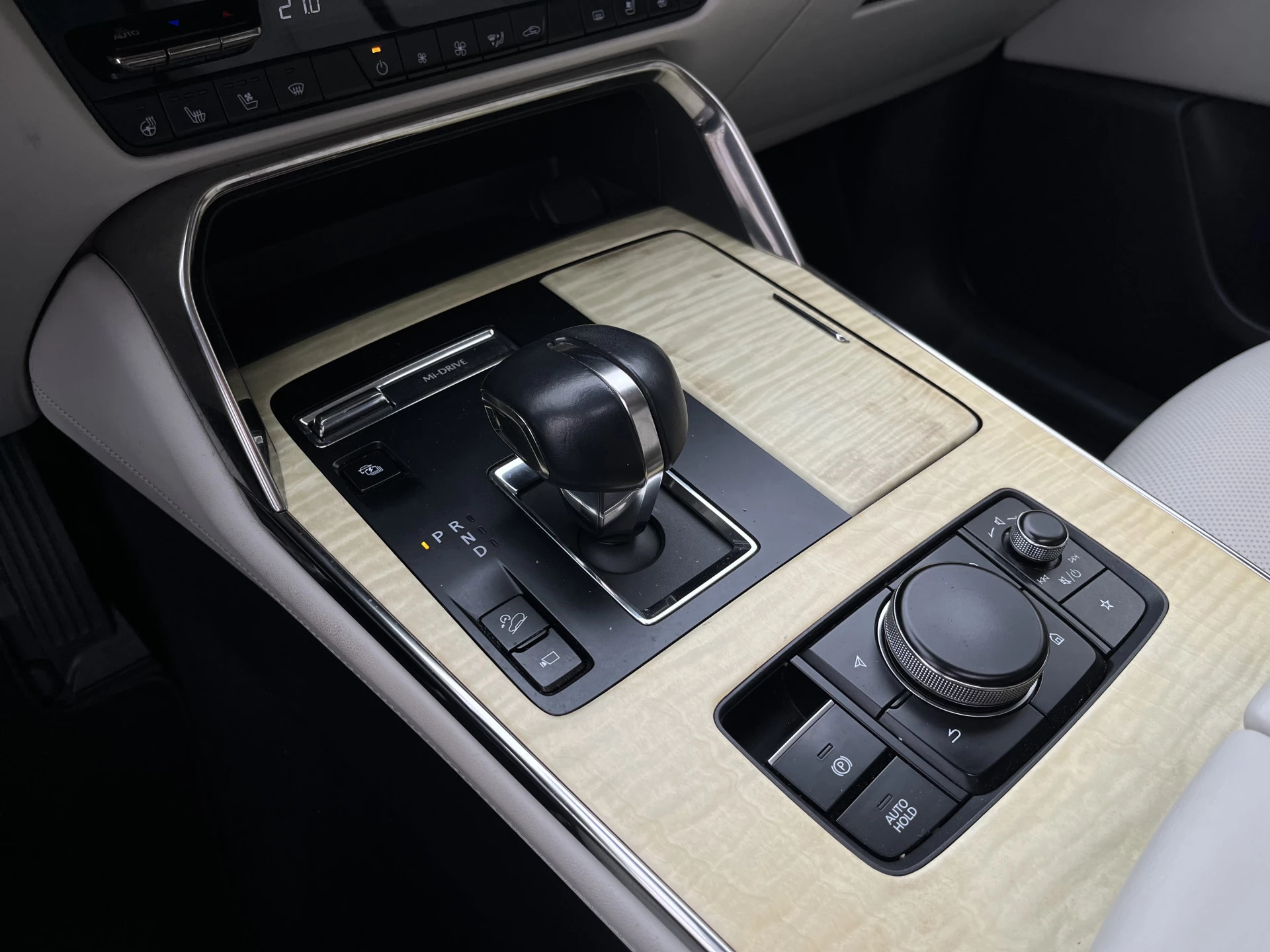 Hoofdafbeelding Mazda CX-60