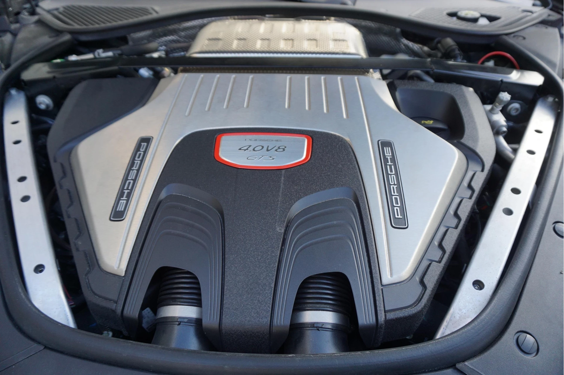 Hoofdafbeelding Porsche Panamera