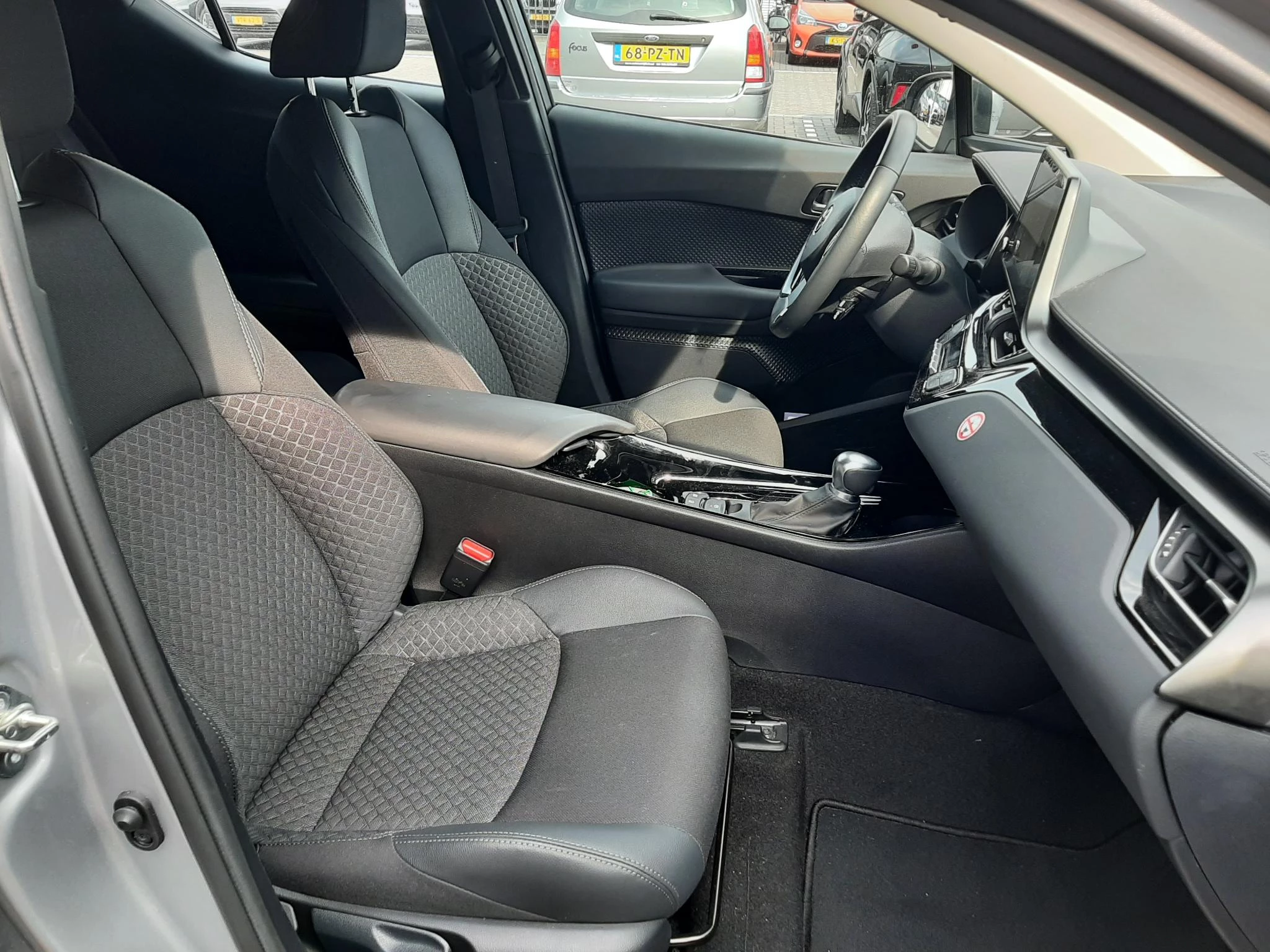 Hoofdafbeelding Toyota C-HR