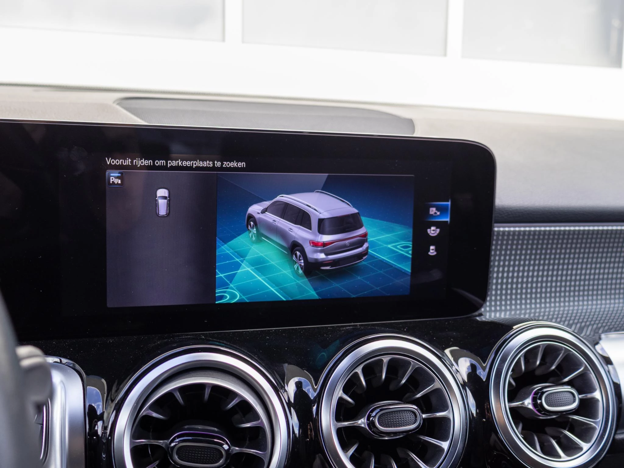 Hoofdafbeelding Mercedes-Benz EQB