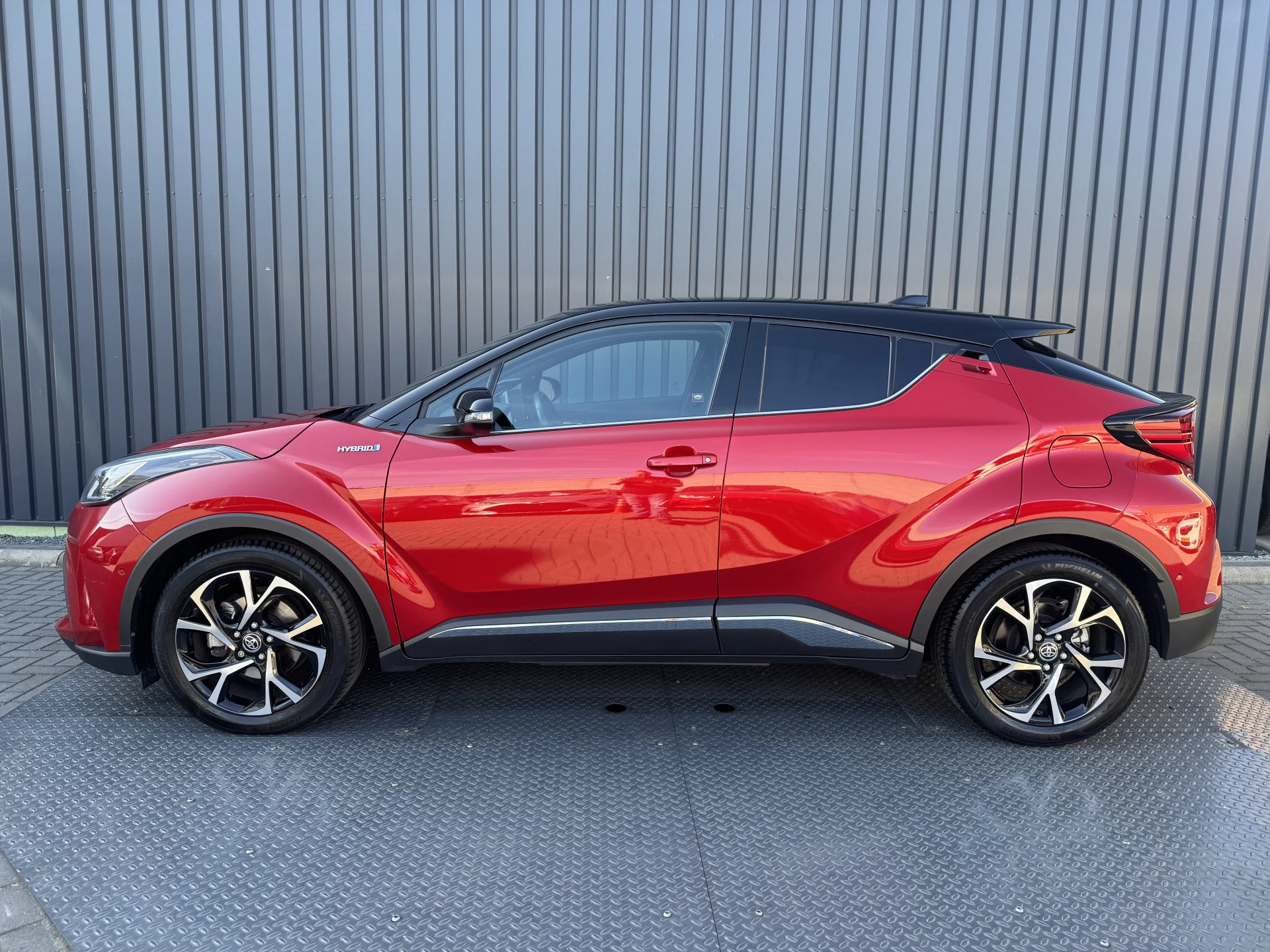 Hoofdafbeelding Toyota C-HR
