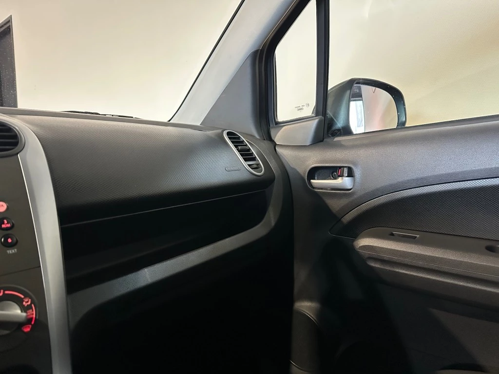 Hoofdafbeelding Opel Agila
