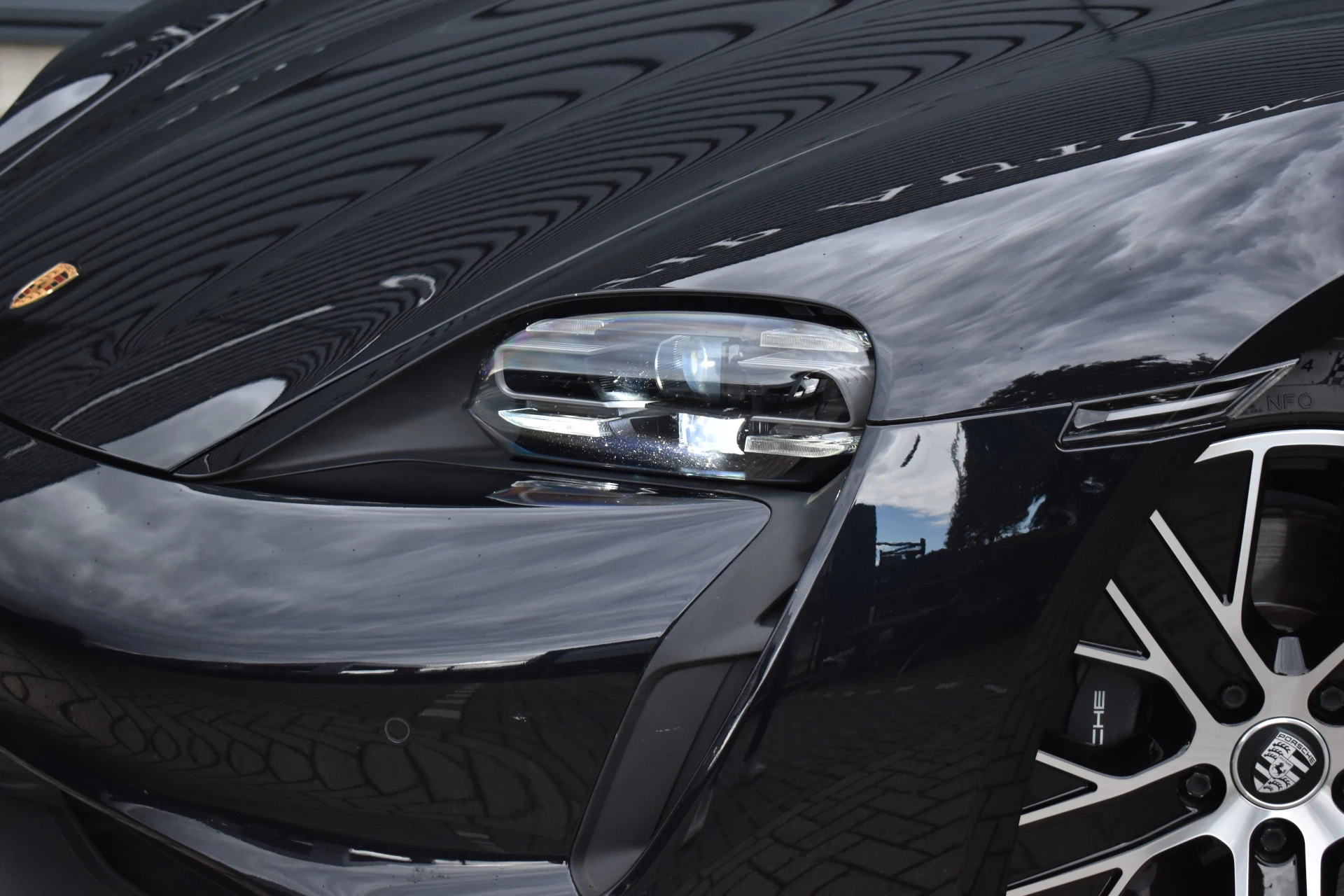 Hoofdafbeelding Porsche Taycan
