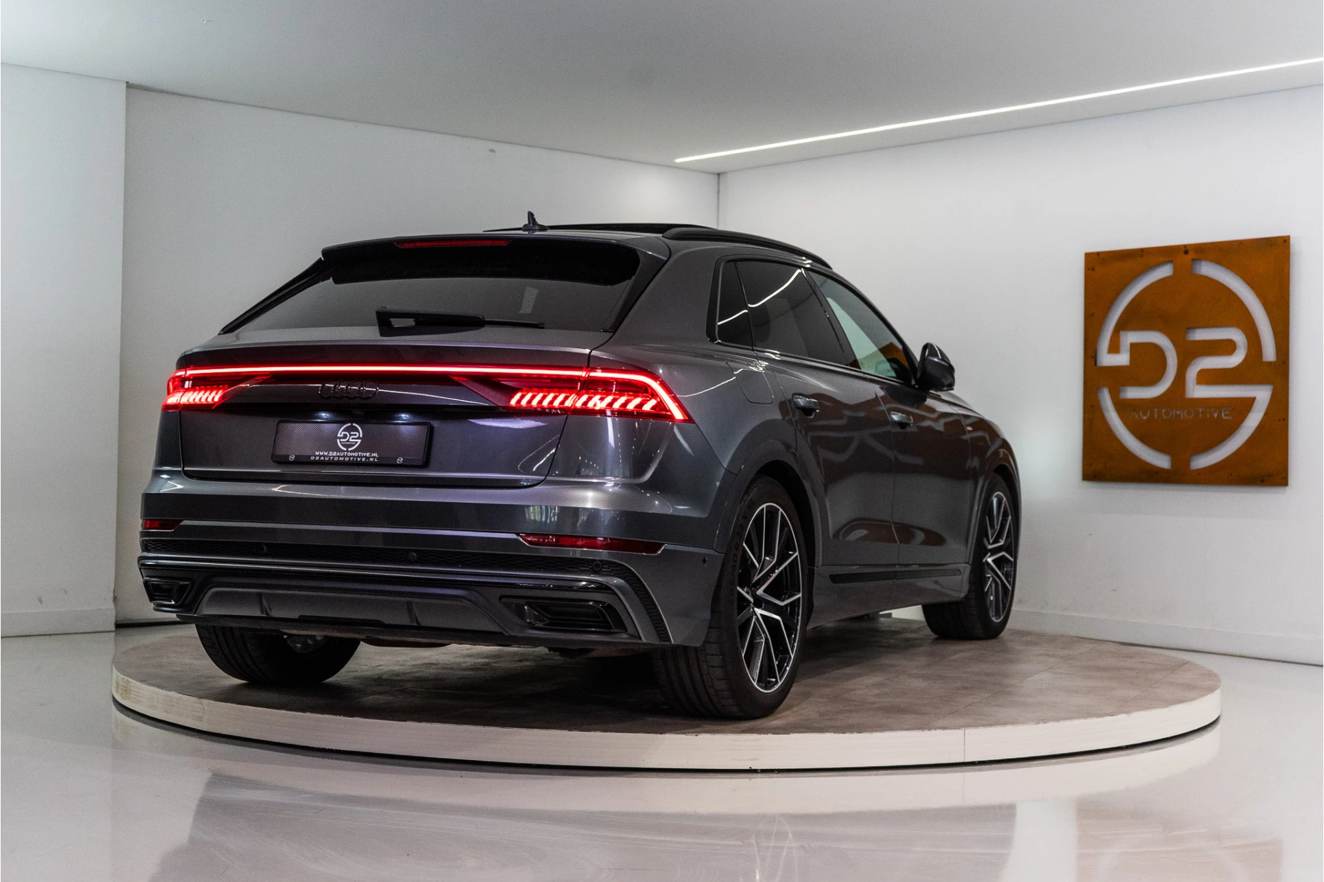 Hoofdafbeelding Audi Q8