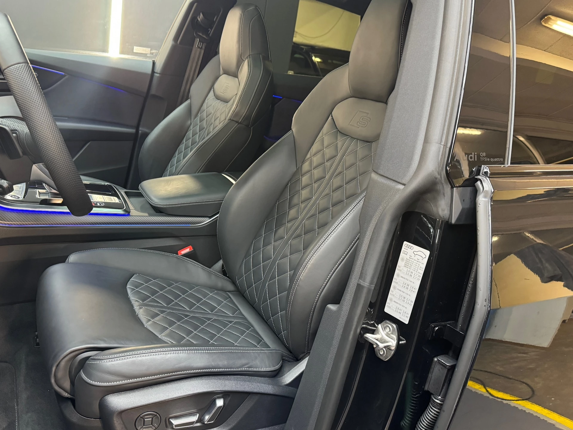 Hoofdafbeelding Audi Q8