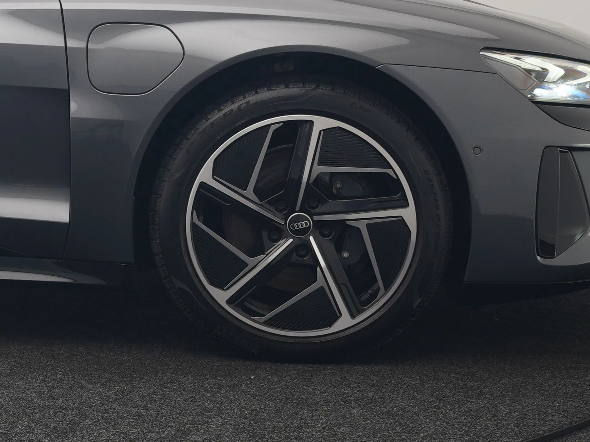 Hoofdafbeelding Audi e-tron GT