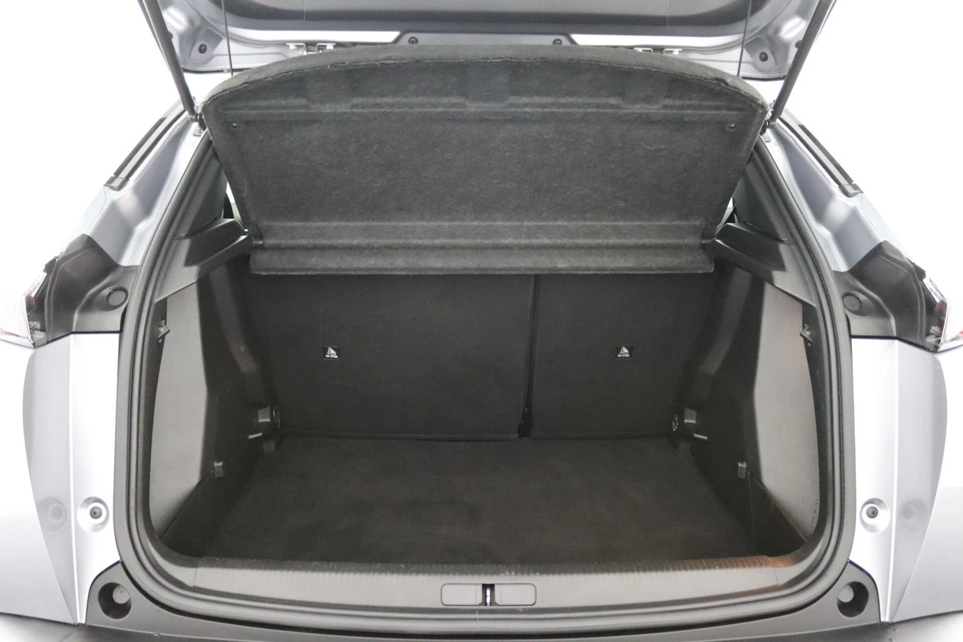 Hoofdafbeelding Peugeot e-2008