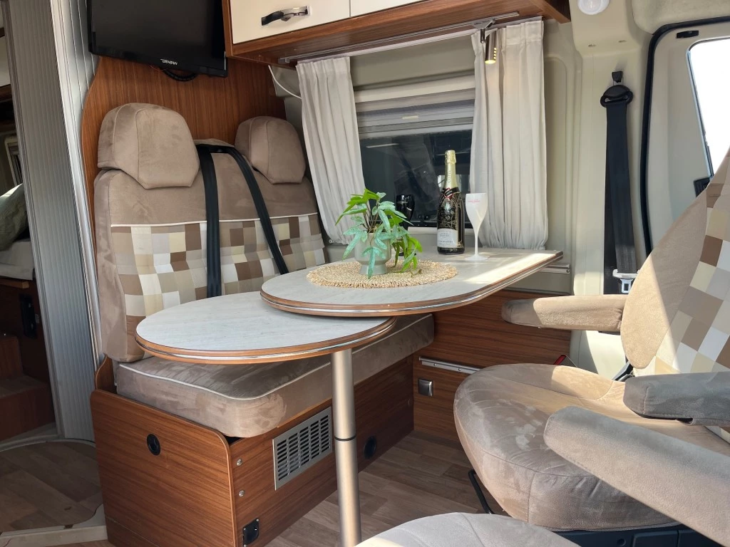 Hoofdafbeelding Pössl Globecar 640 Enkele Bedden Airco