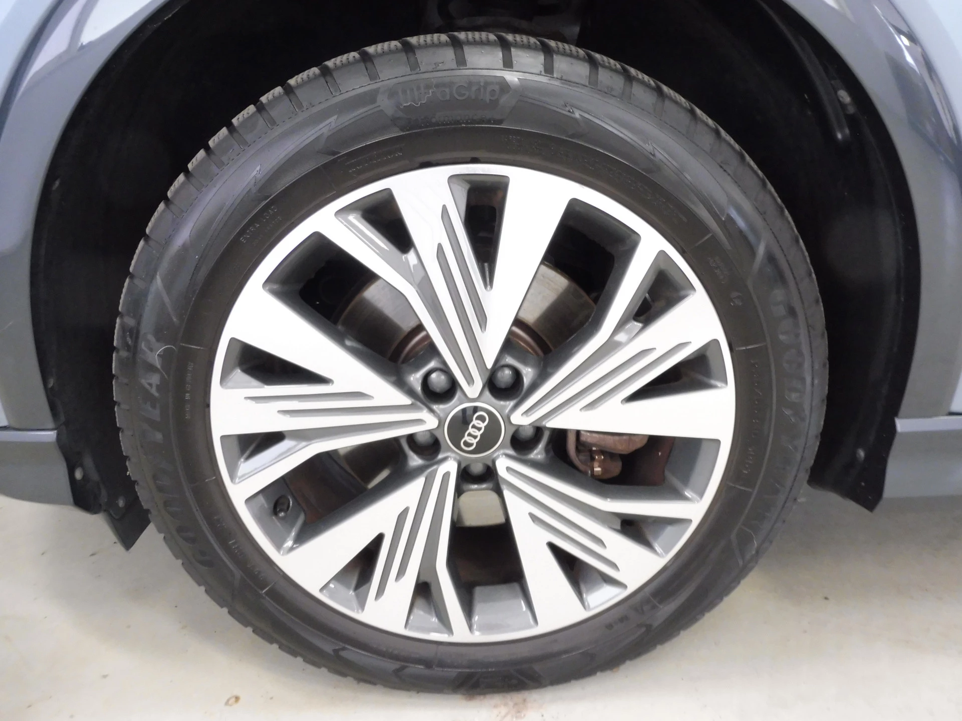 Hoofdafbeelding Audi Q4 e-tron