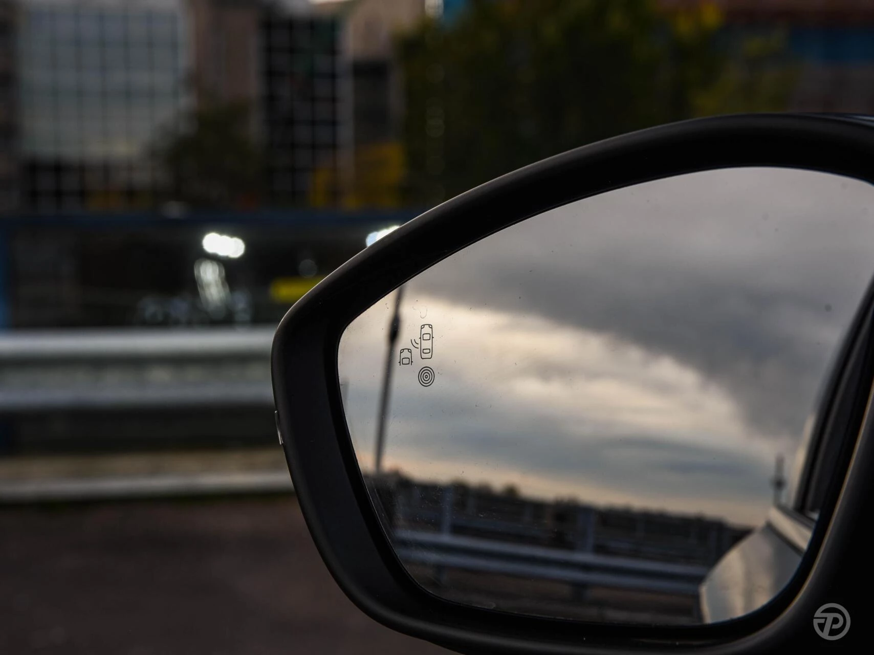 Hoofdafbeelding Peugeot e-2008