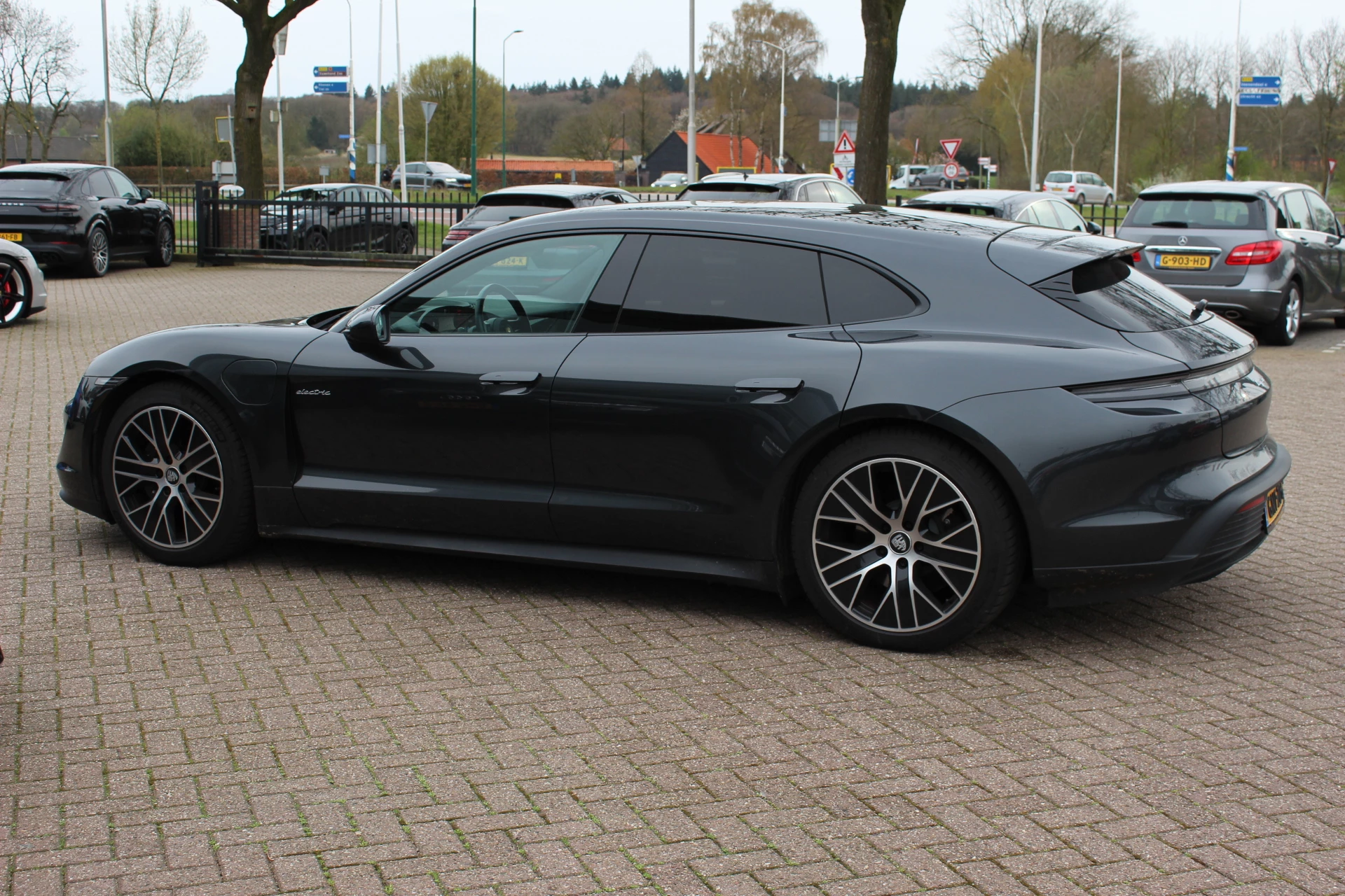 Hoofdafbeelding Porsche Taycan