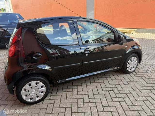 Hoofdafbeelding Peugeot 107