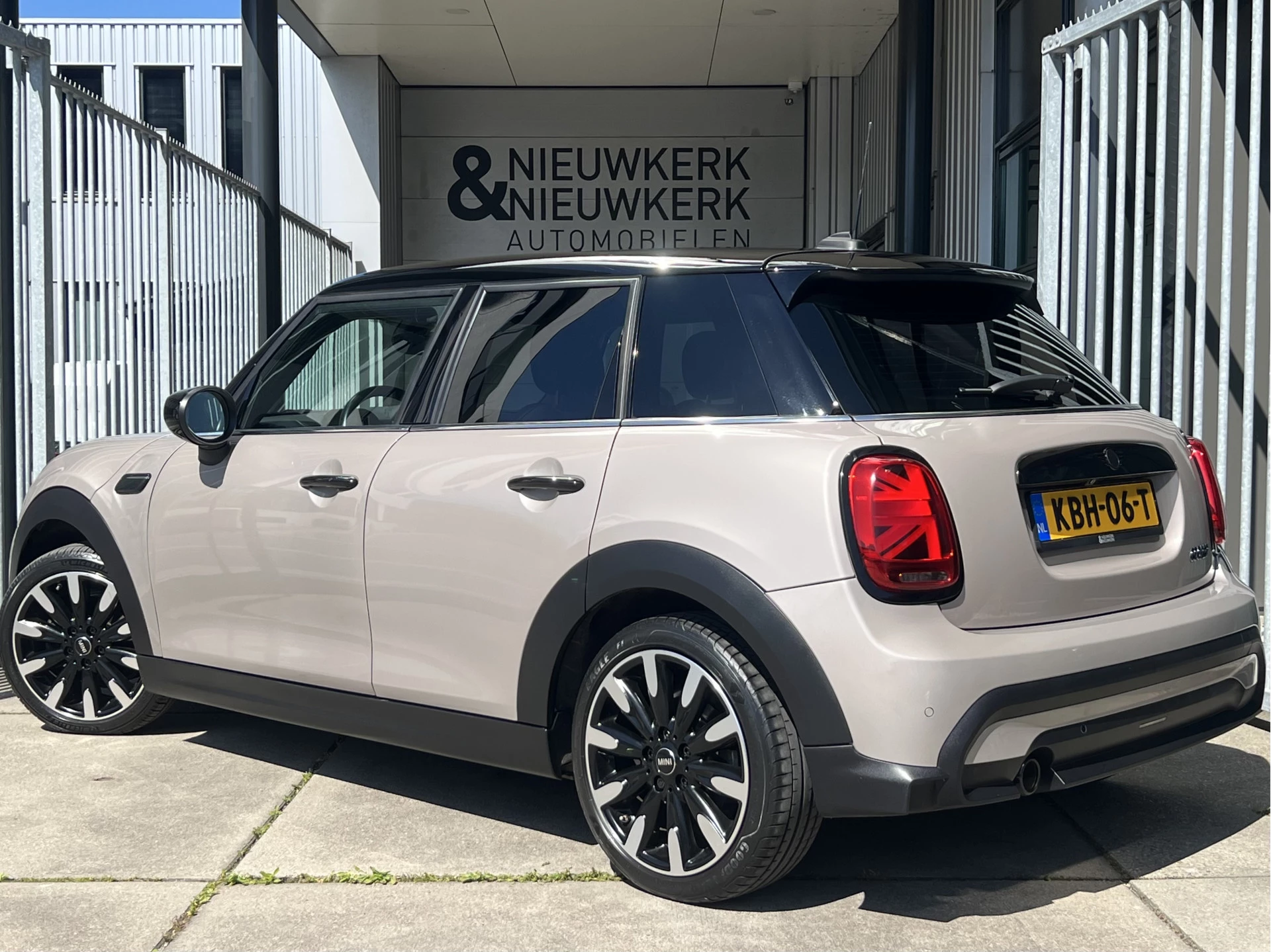 Hoofdafbeelding MINI Cooper