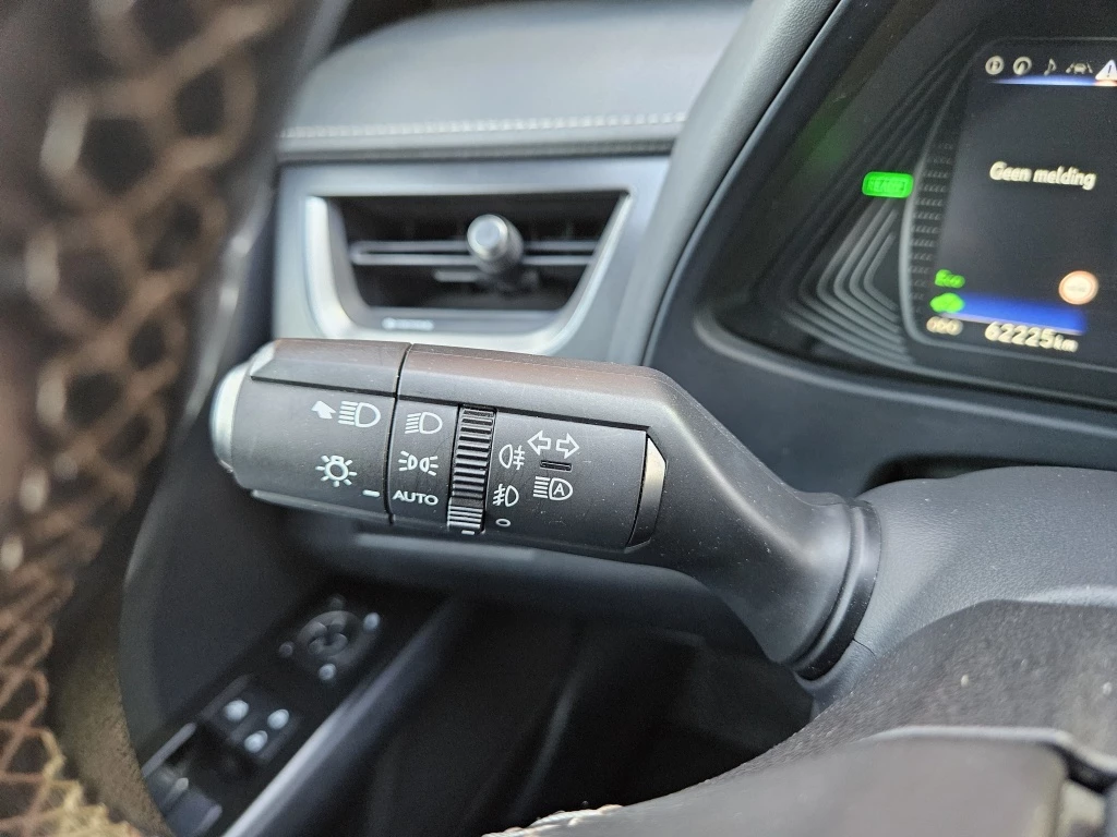 Hoofdafbeelding Lexus UX