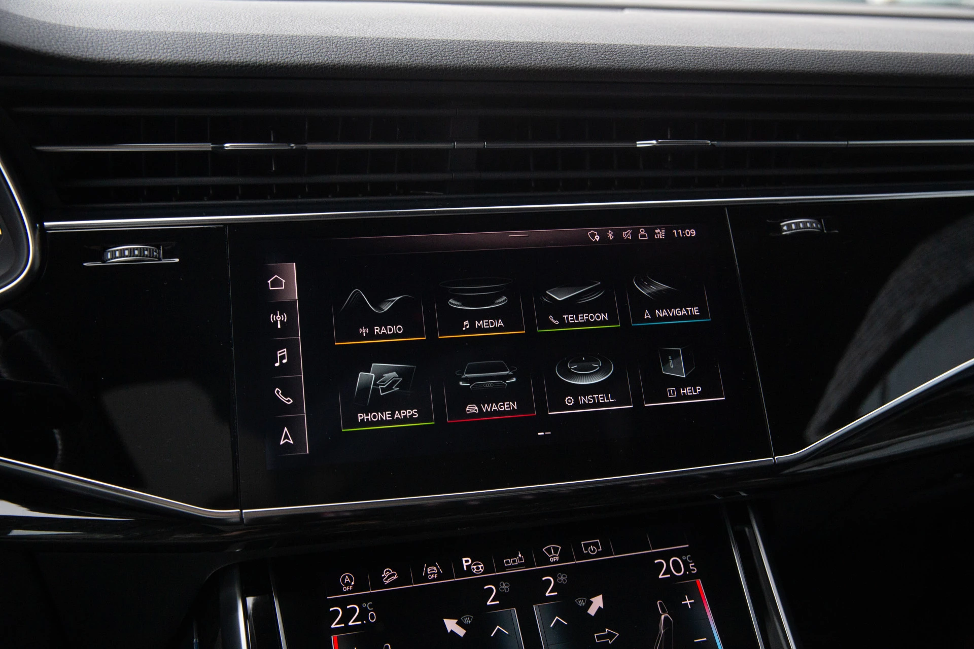 Hoofdafbeelding Audi Q8