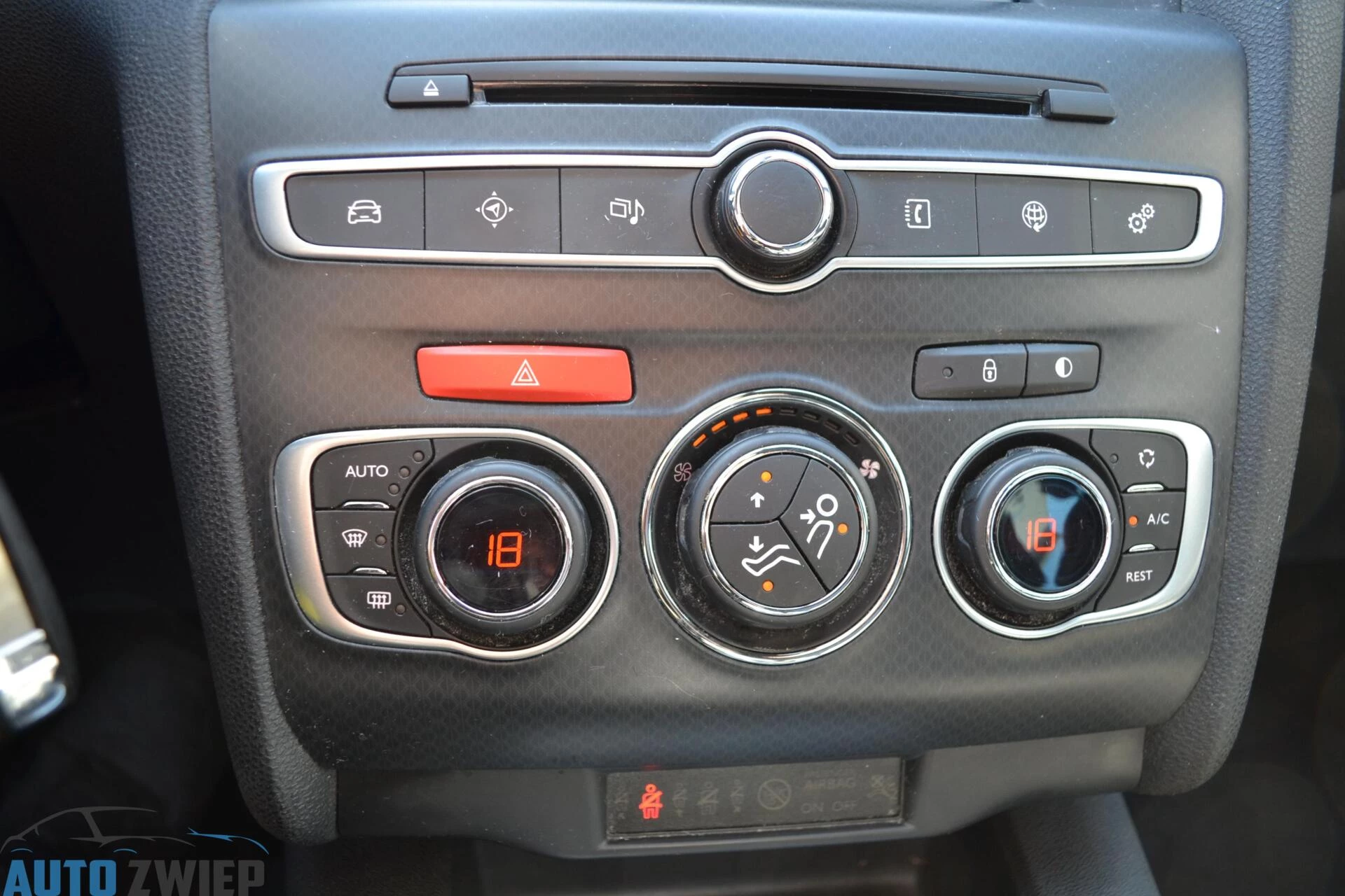 Hoofdafbeelding DS DS 4