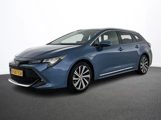 Hoofdafbeelding Toyota Corolla Touring Sports Toyota Corolla Touring Sports 1.8 Hybrid Business Plus Automaat Trekhaak Navigatie Apple Carplay/Android Auto Camera Parkeersensoren Adaptive Cruise Control Ledverlichting Stoelverwarming Climate Control Getinte ramen