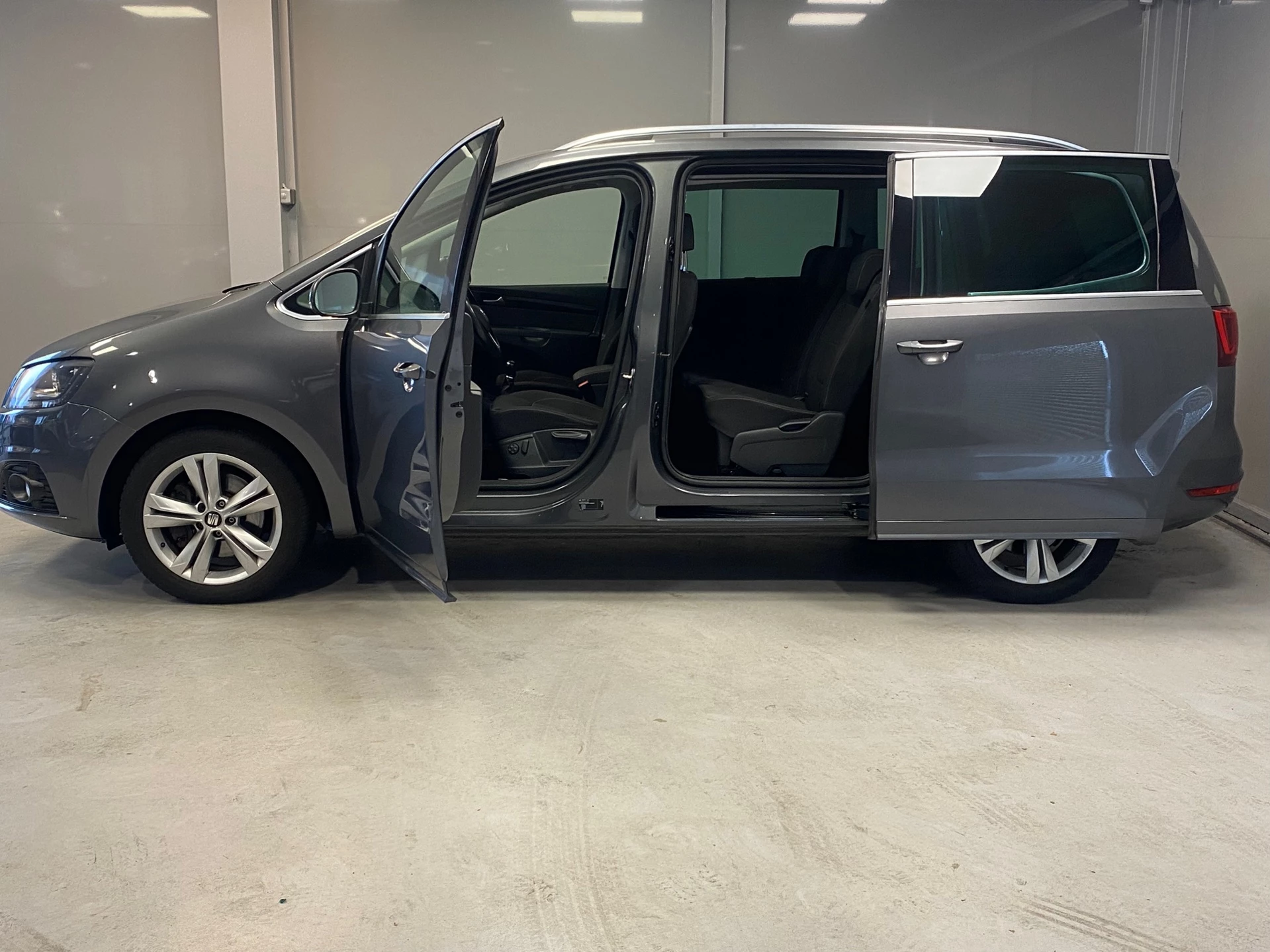 Hoofdafbeelding SEAT Alhambra