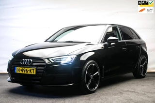 Audi A3 Sportback 35 TFSI 150PK Automaat Black Edition ORG NL [ Bi-Xenon 18 Inch S Line Velgen Climate Control Parkeersensoren ]