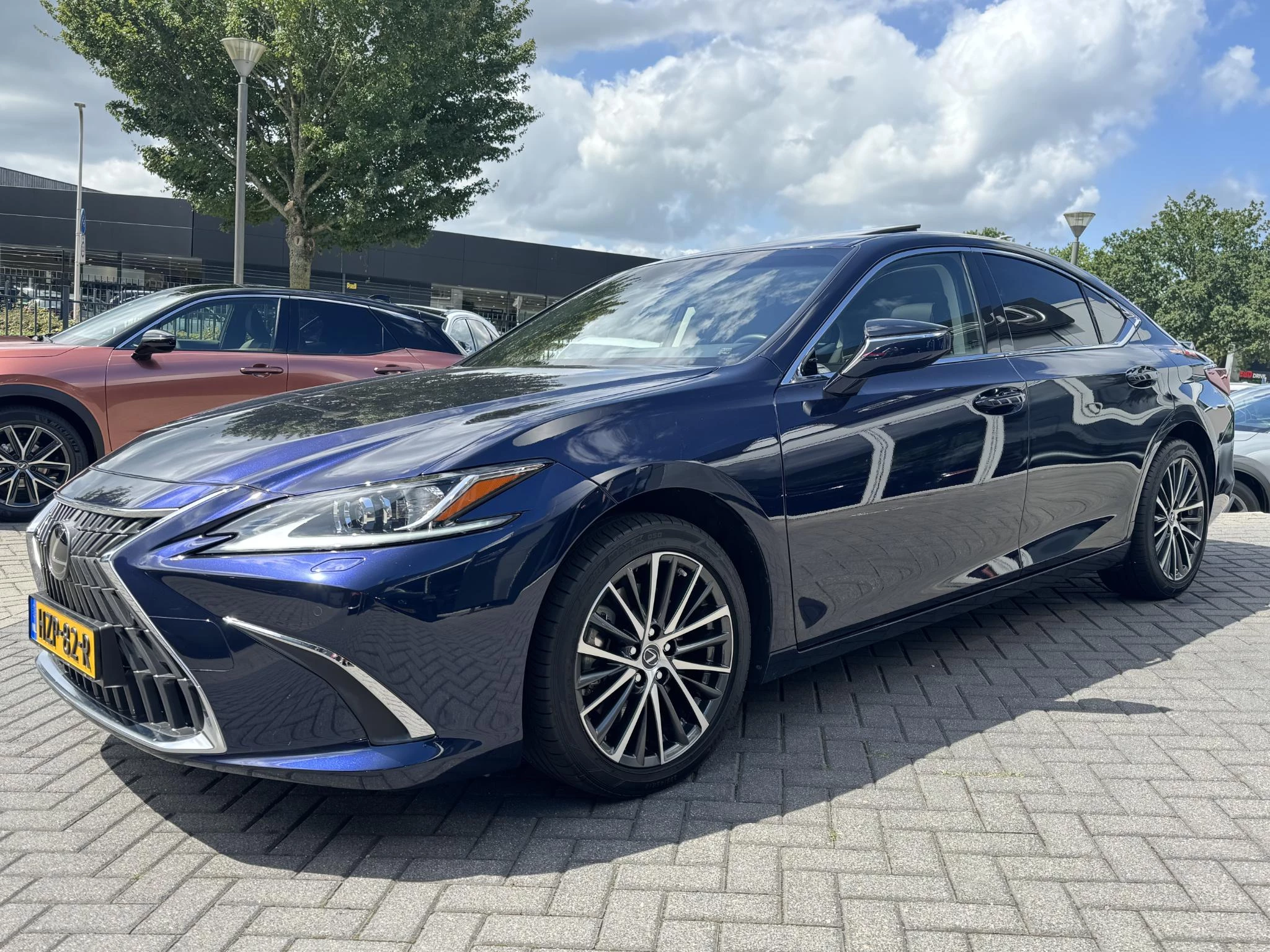 Hoofdafbeelding Lexus ES