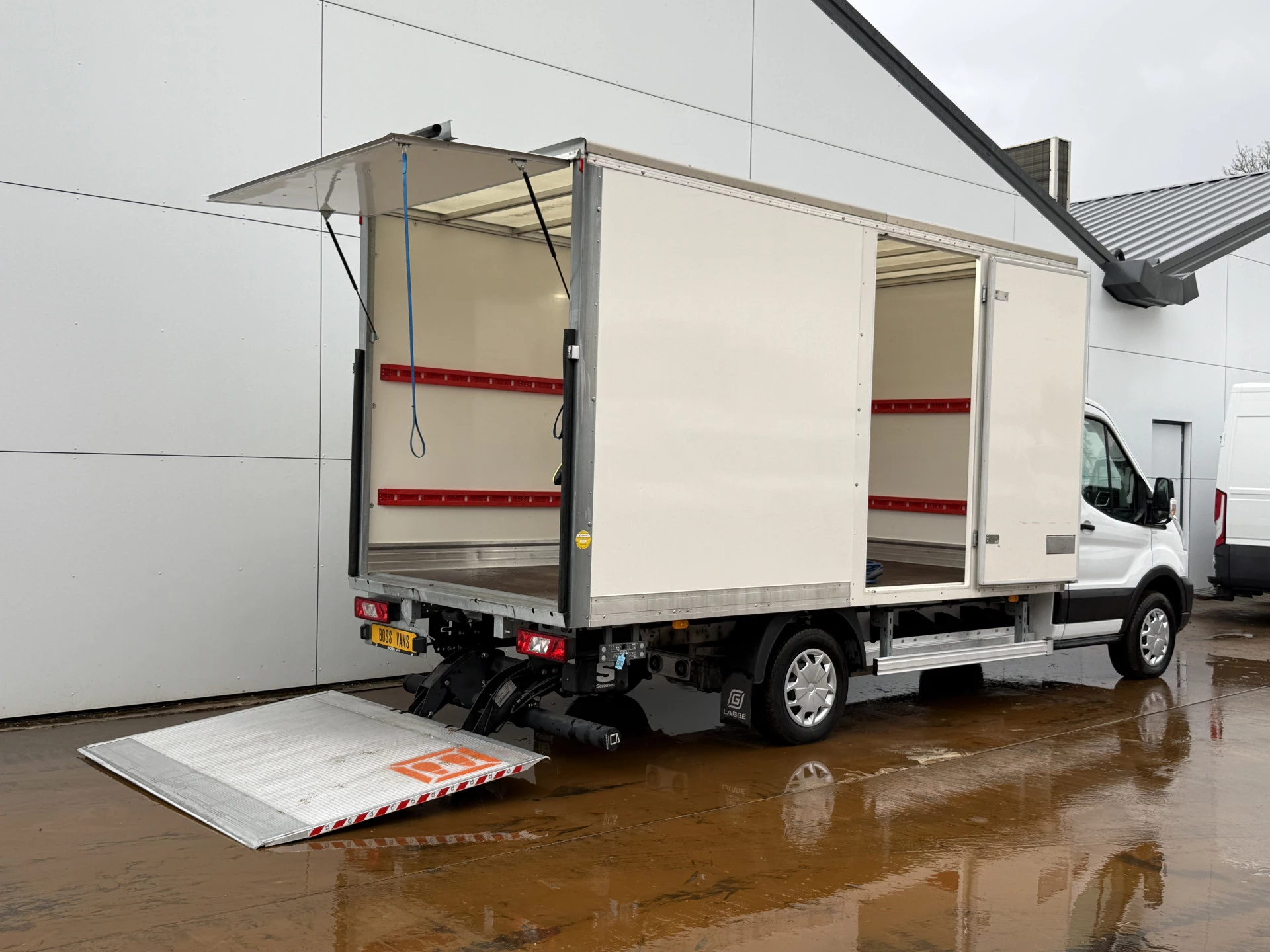 Hoofdafbeelding Ford E-Transit