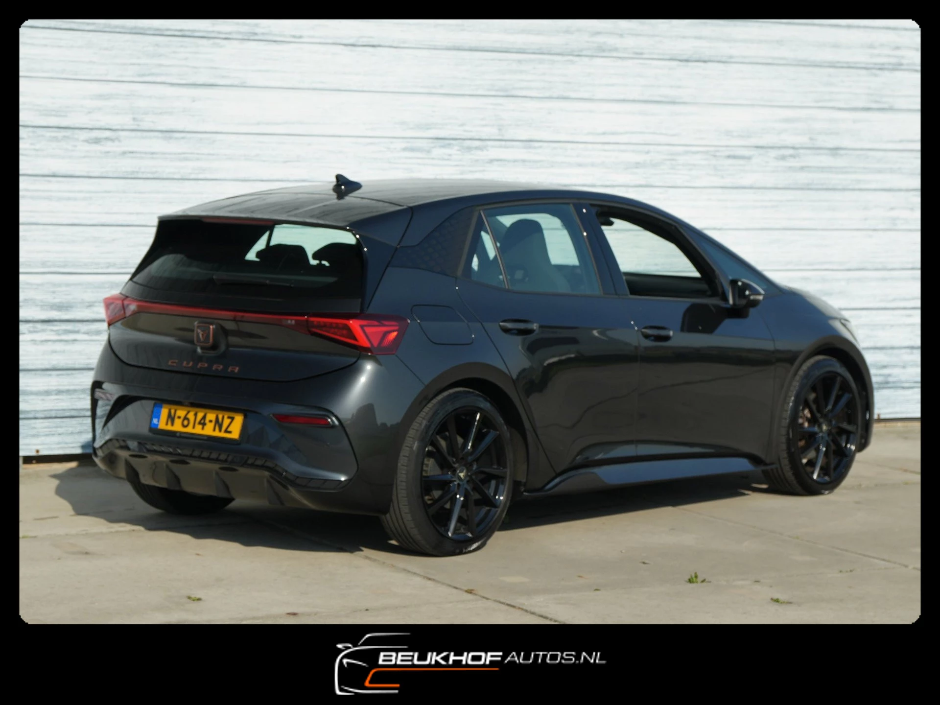Hoofdafbeelding CUPRA Born