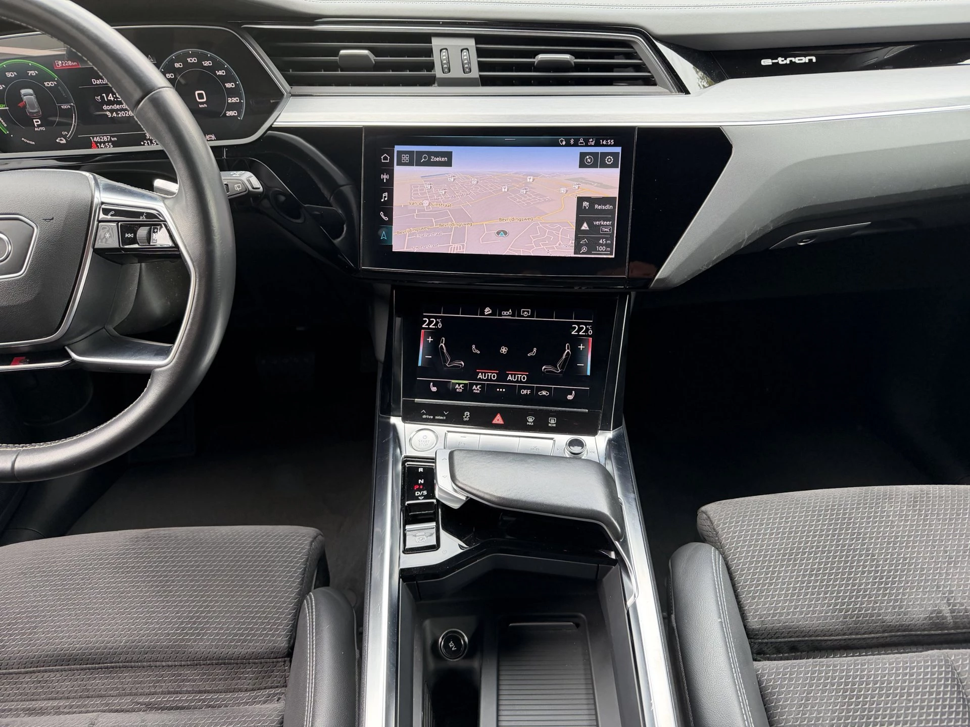 Hoofdafbeelding Audi e-tron