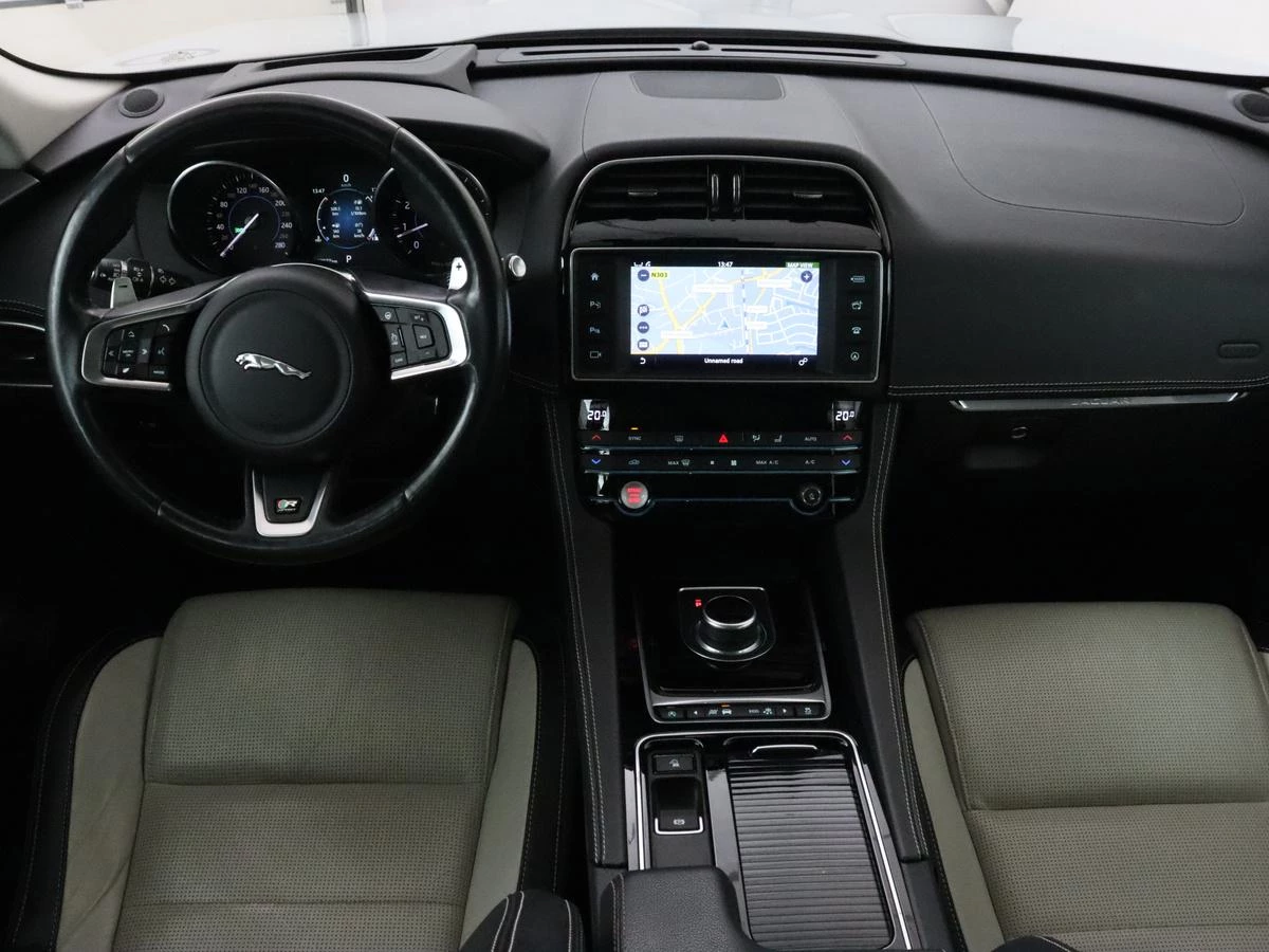 Hoofdafbeelding Jaguar F-PACE